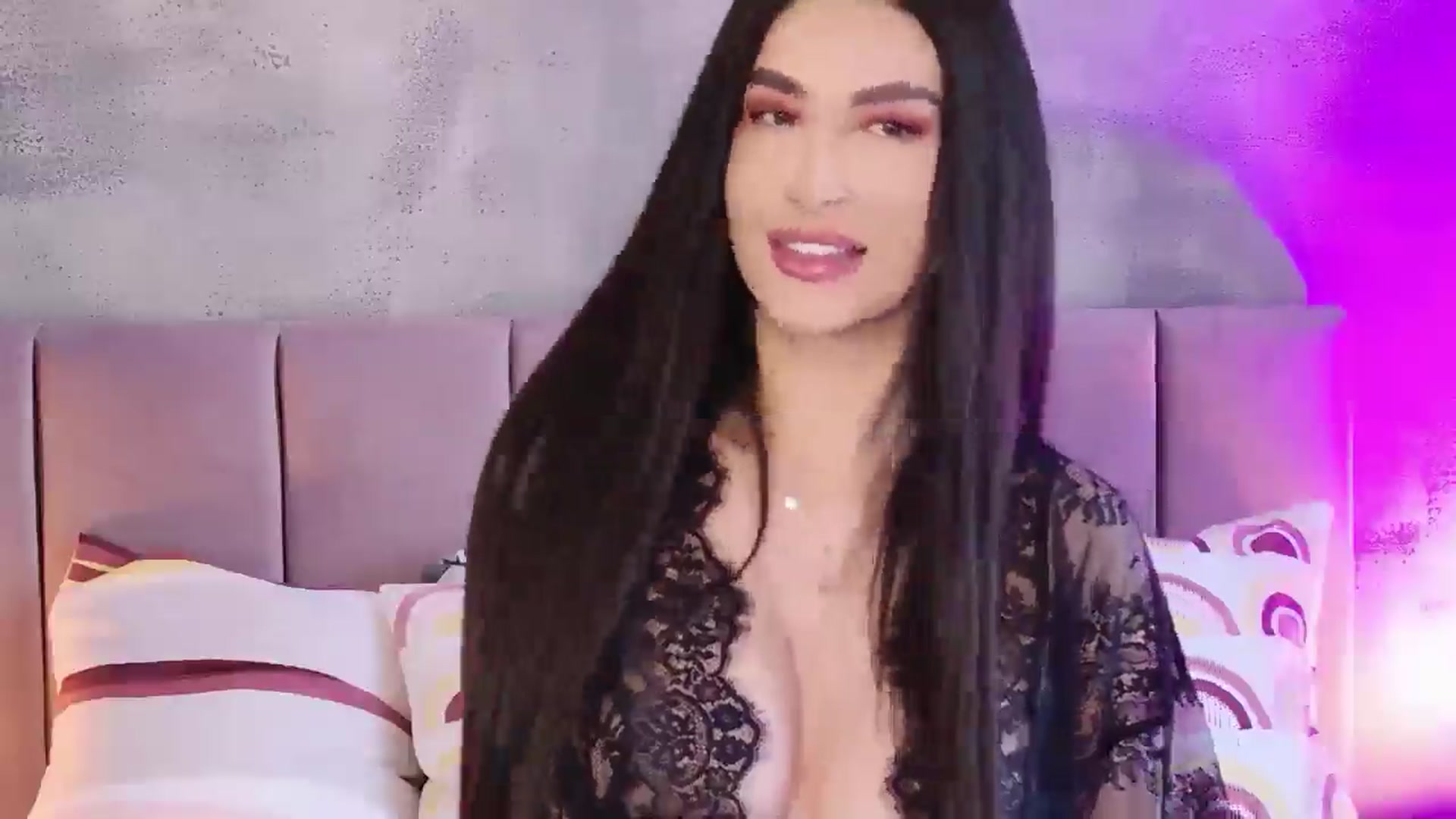Gallery image thumbnail from Monalise's myfreecams stream on, 04/18/2026, 07:20 image 18 of 20