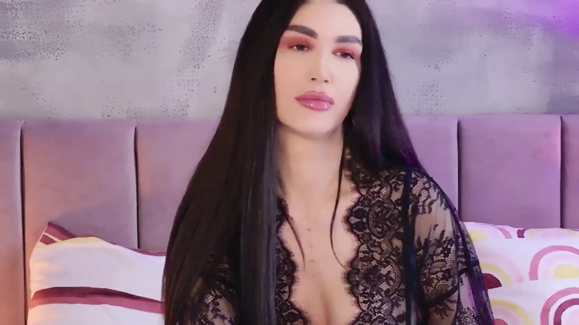 Gallery image thumbnail from Monalise's myfreecams stream on, 04/18/2026, 08:17 image 14 of 20