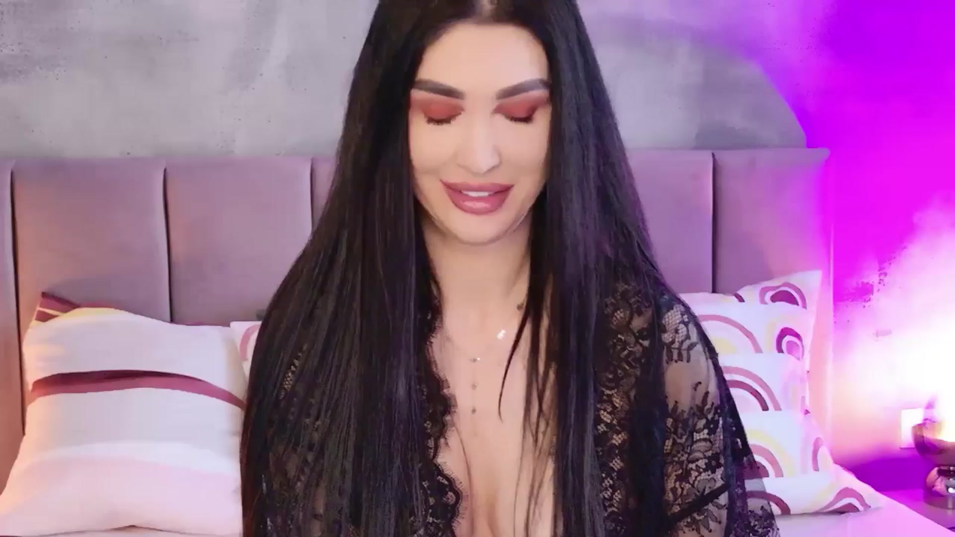 Gallery image thumbnail from Monalise's myfreecams stream on, 04/18/2026, 08:17 image 1 of 20