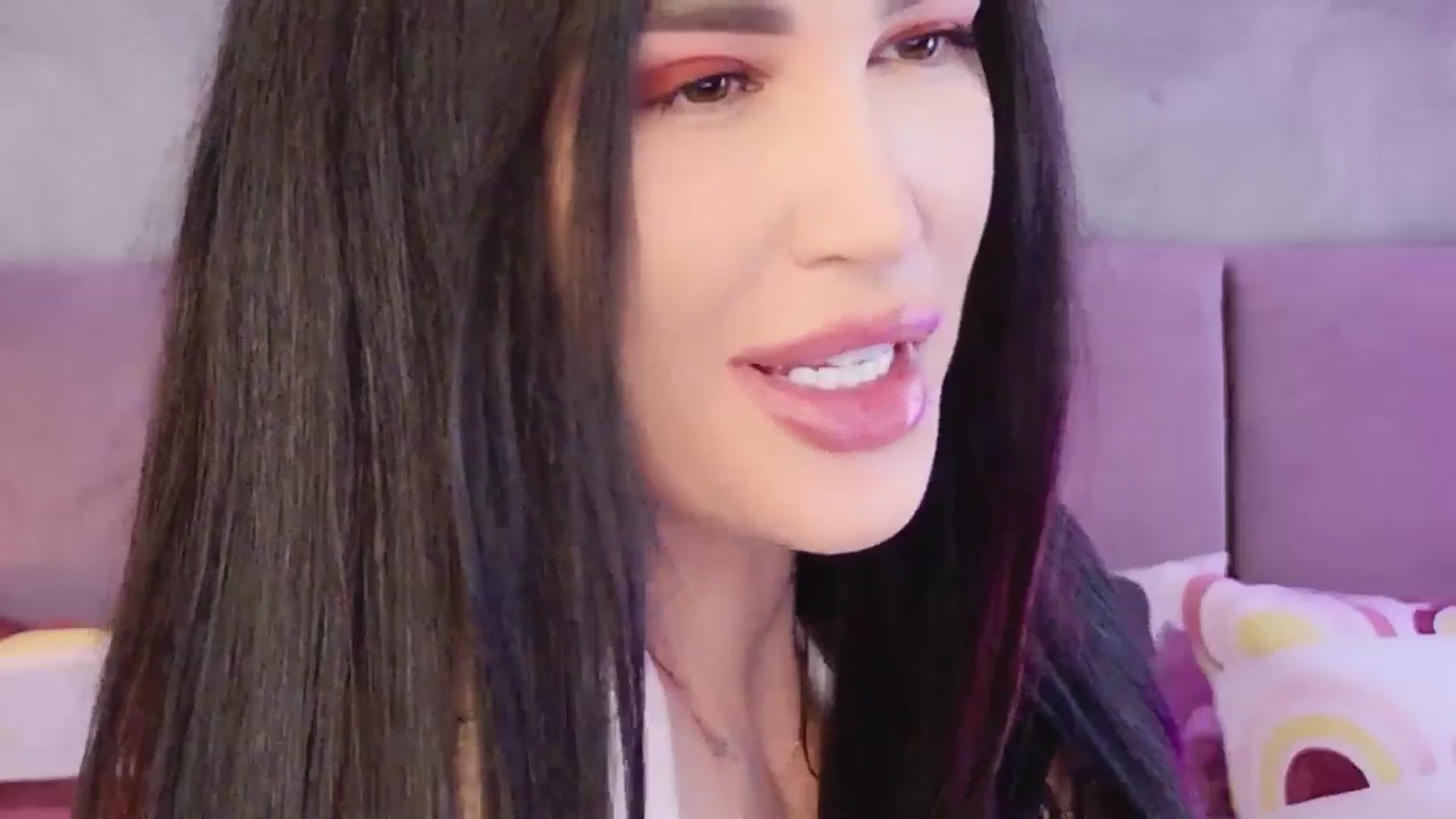 Gallery image thumbnail from Monalise's myfreecams stream on, 04/18/2026, 11:34 image 18 of 20