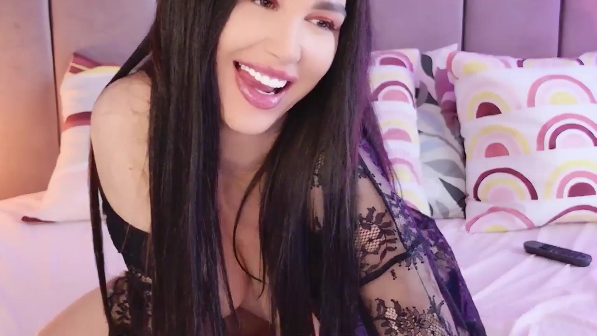 Gallery image thumbnail from Monalise's myfreecams stream on, 04/18/2026, 11:34 image 19 of 20