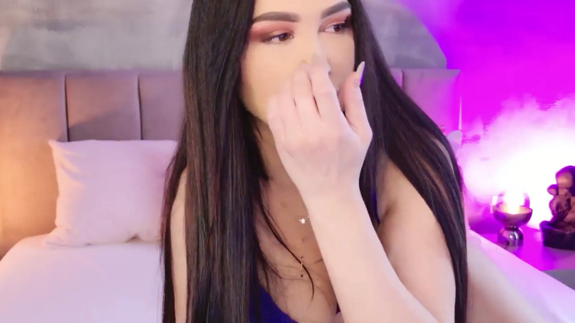 Gallery image thumbnail from Monalise's myfreecams stream on, 04/19/2026, 09:53 image 11 of 20