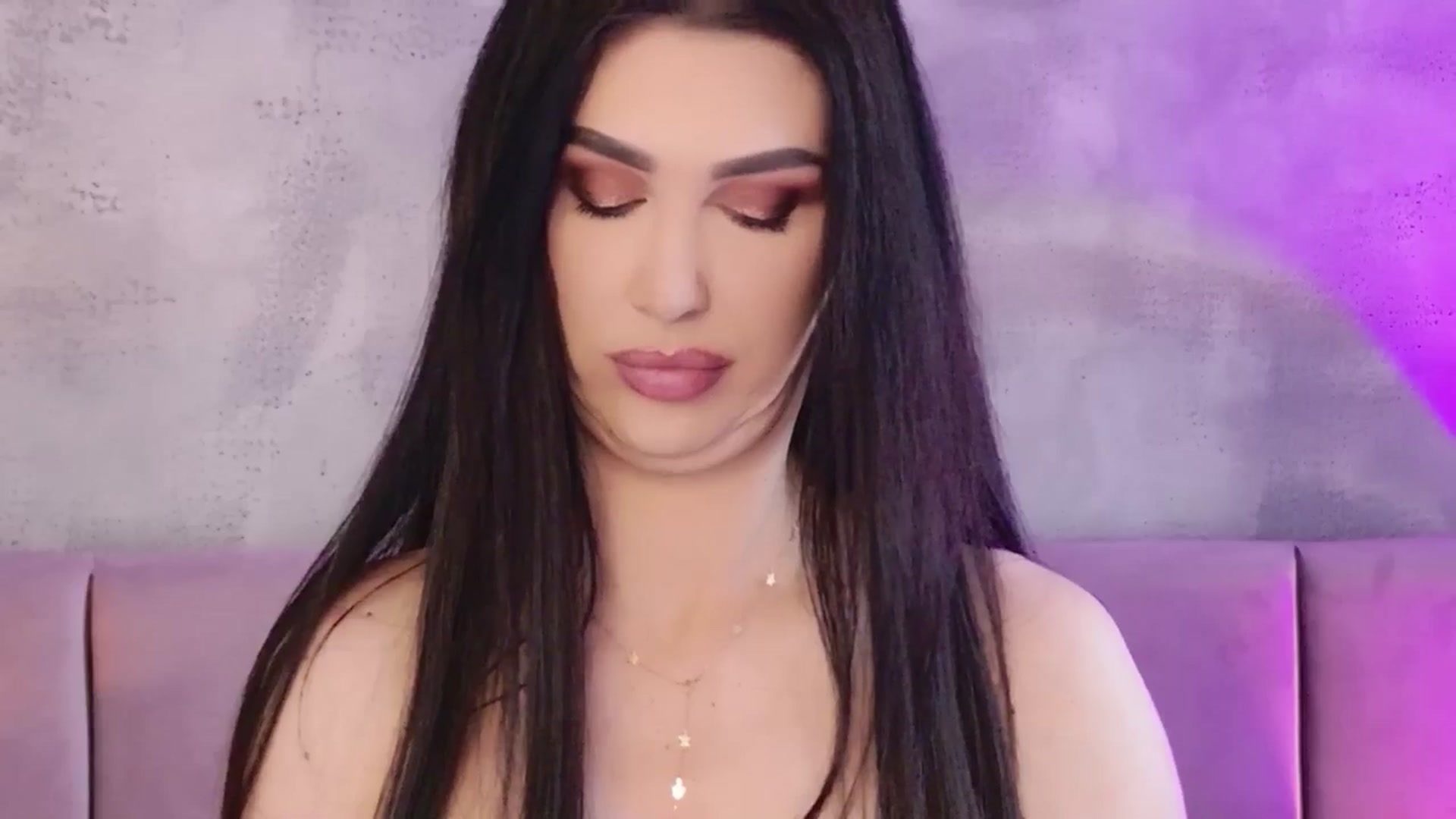 Gallery image thumbnail from Monalise's myfreecams stream on, 04/19/2026, 12:22 image 15 of 20