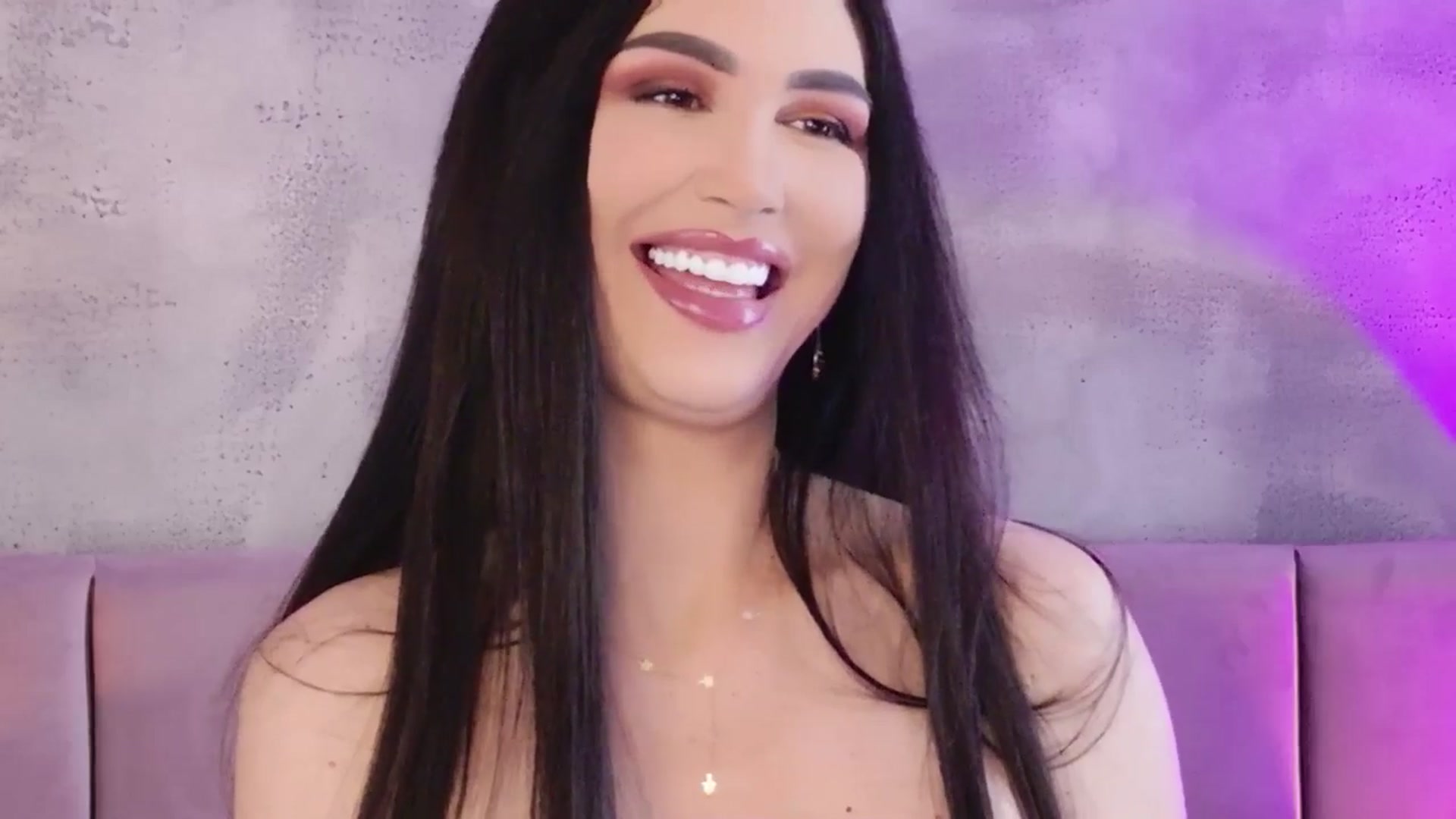 Gallery image thumbnail from Monalise's myfreecams stream on, 04/19/2026, 12:22 image 3 of 20