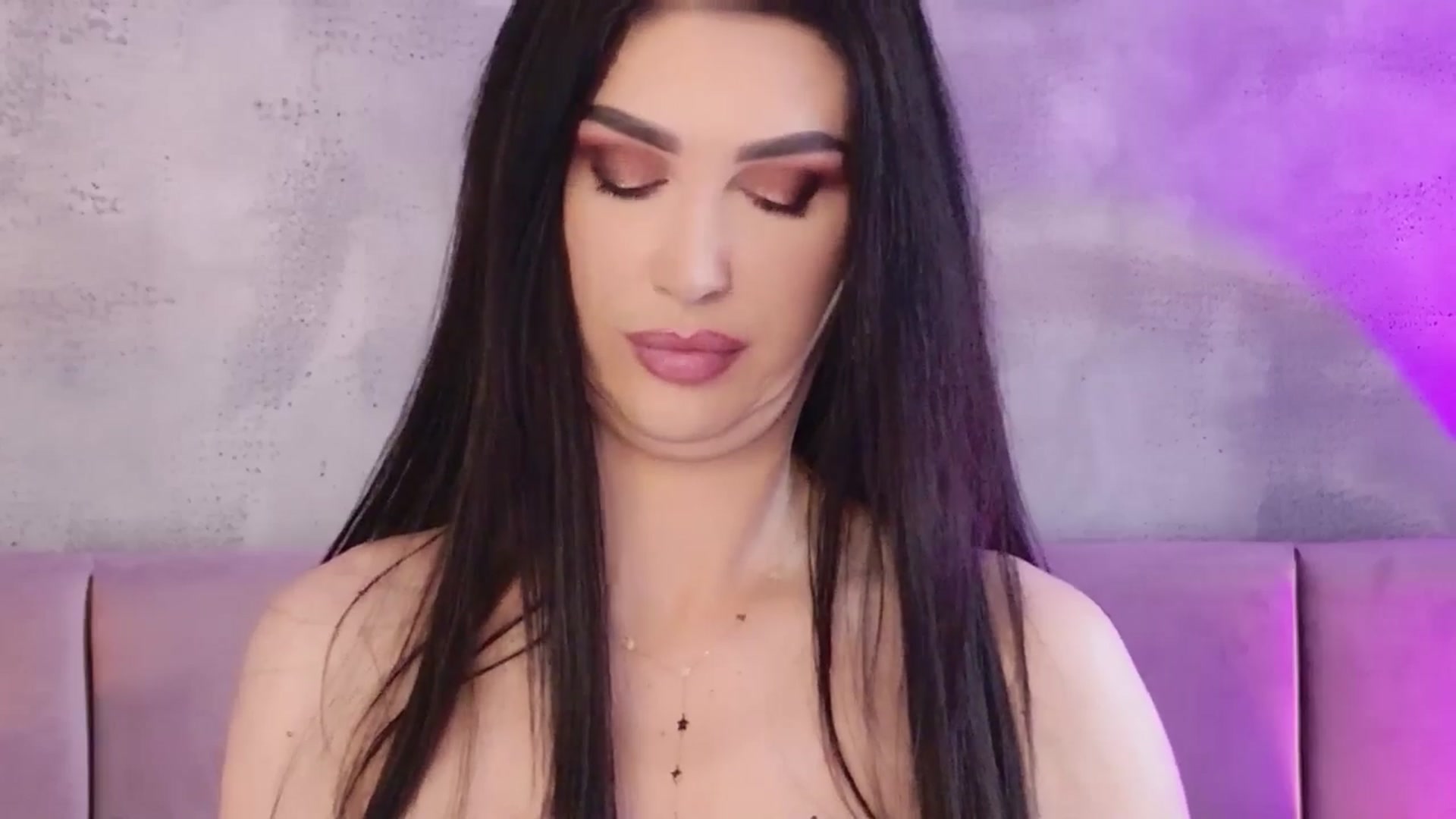 Gallery image thumbnail from Monalise's myfreecams stream on, 04/19/2026, 12:22 image 10 of 20