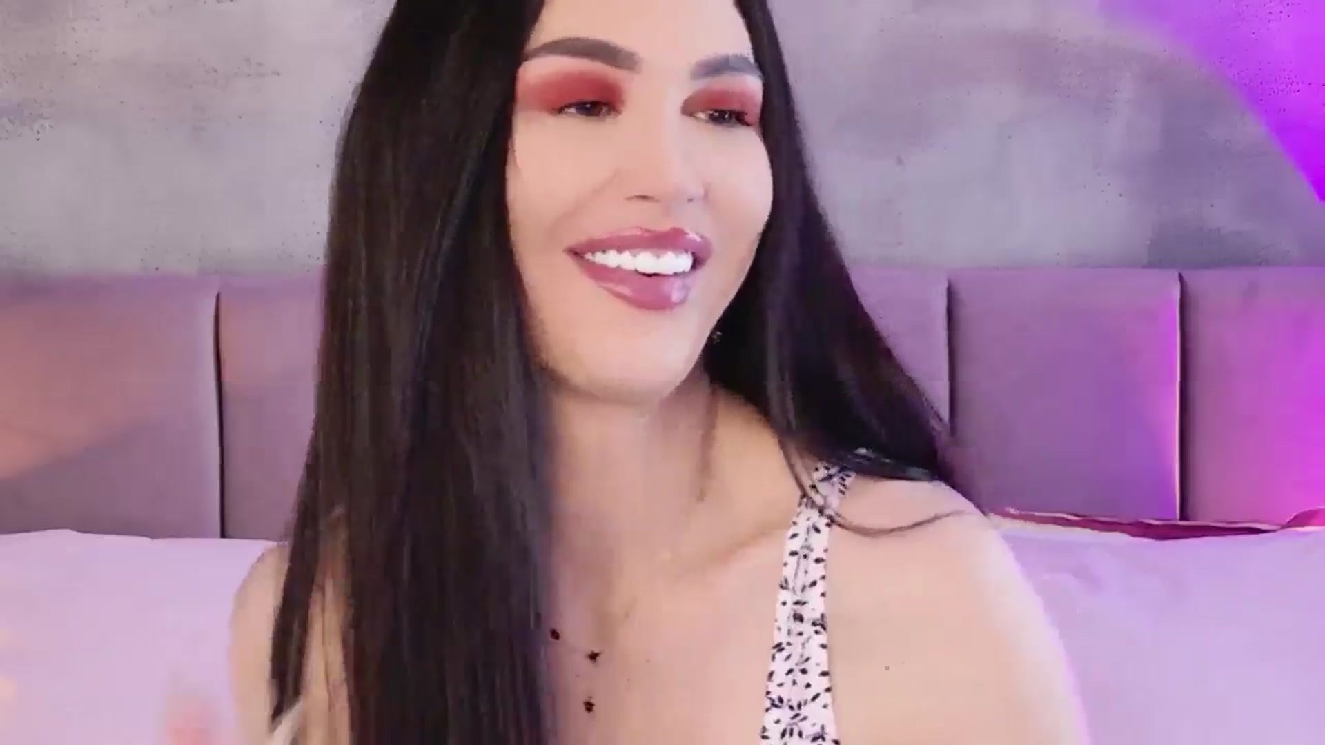 Gallery image thumbnail from Monalise's myfreecams stream on, 04/22/2026, 13:46 image 8 of 20