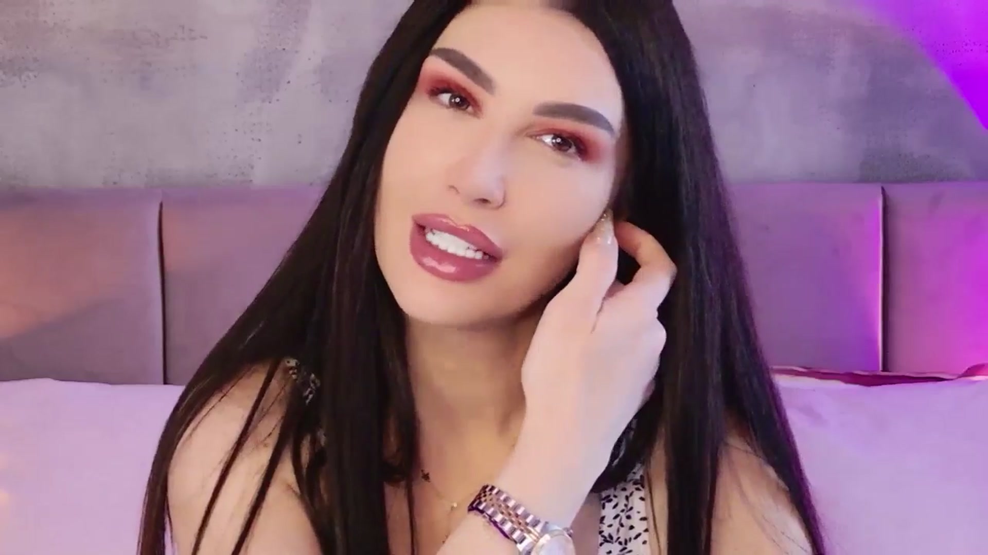 Gallery image thumbnail from Monalise's myfreecams stream on, 04/22/2026, 13:46 image 4 of 20