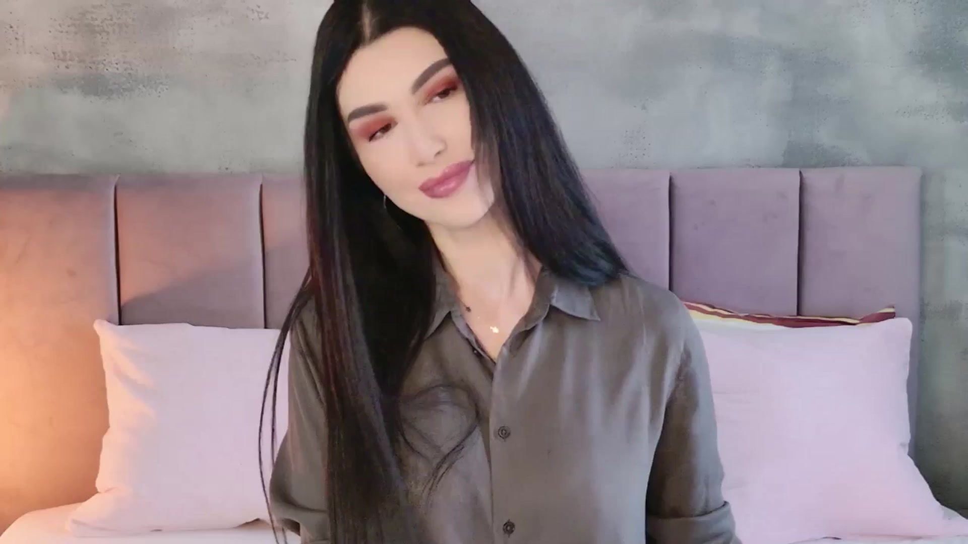 Gallery image thumbnail from Monalise's myfreecams stream on, 04/28/2026, 11:14 image 1 of 20