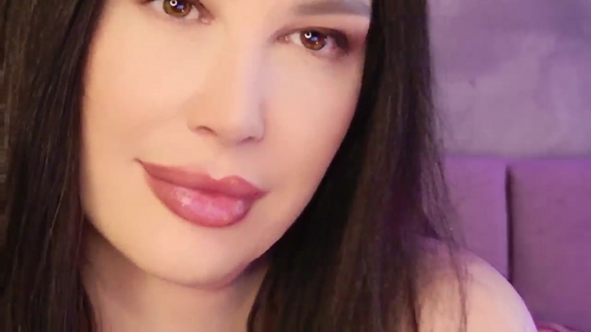 Gallery image thumbnail from Monalise's myfreecams stream on, 05/02/2026, 12:07 image 5 of 20