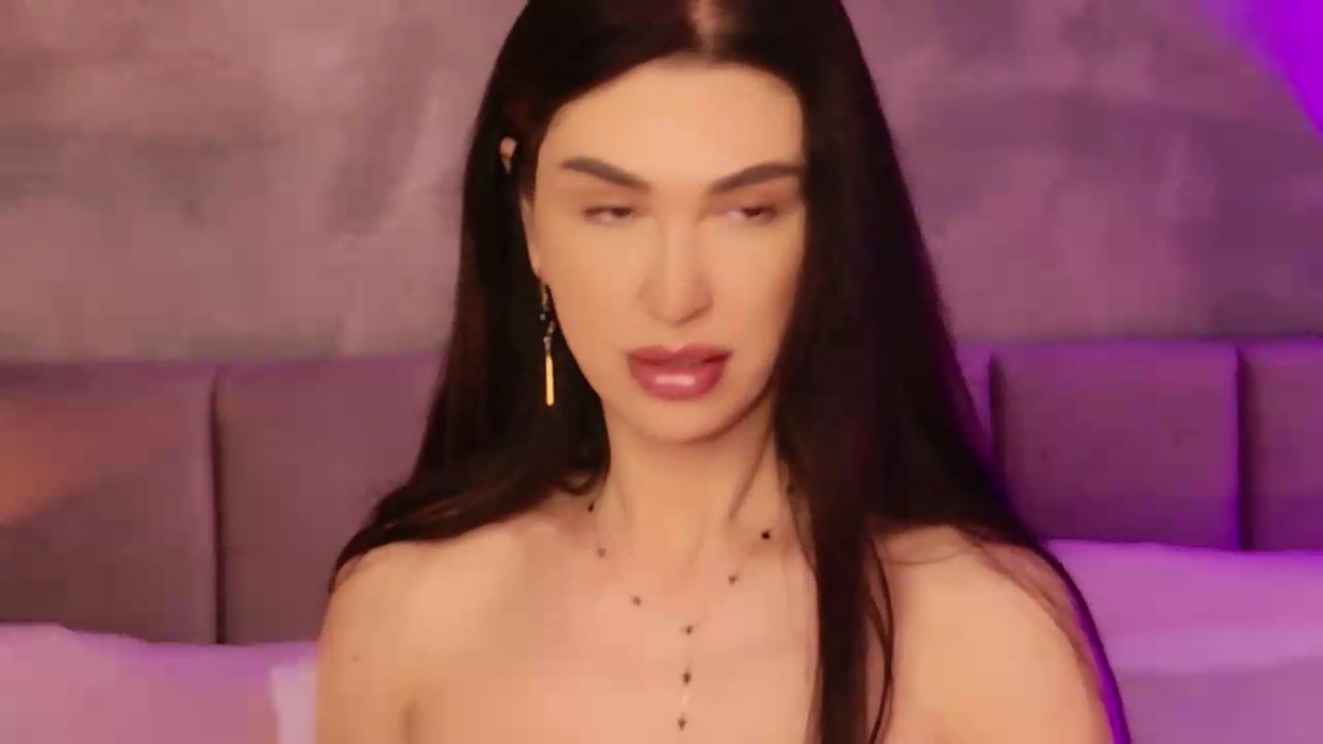 Gallery image thumbnail from Monalise's myfreecams stream on, 05/17/2026, 18:14 image 10 of 20