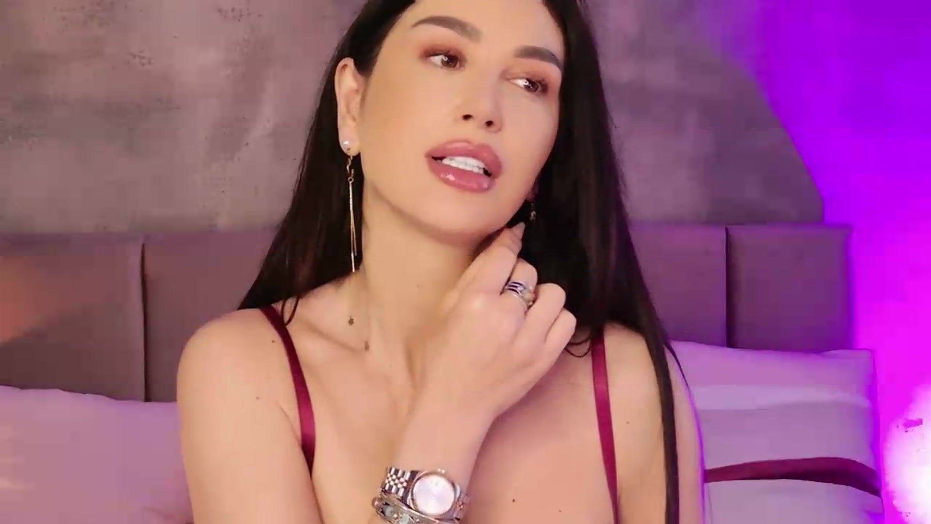 Gallery image thumbnail from Monalise's myfreecams stream on, 05/20/2026, 16:54 image 11 of 20