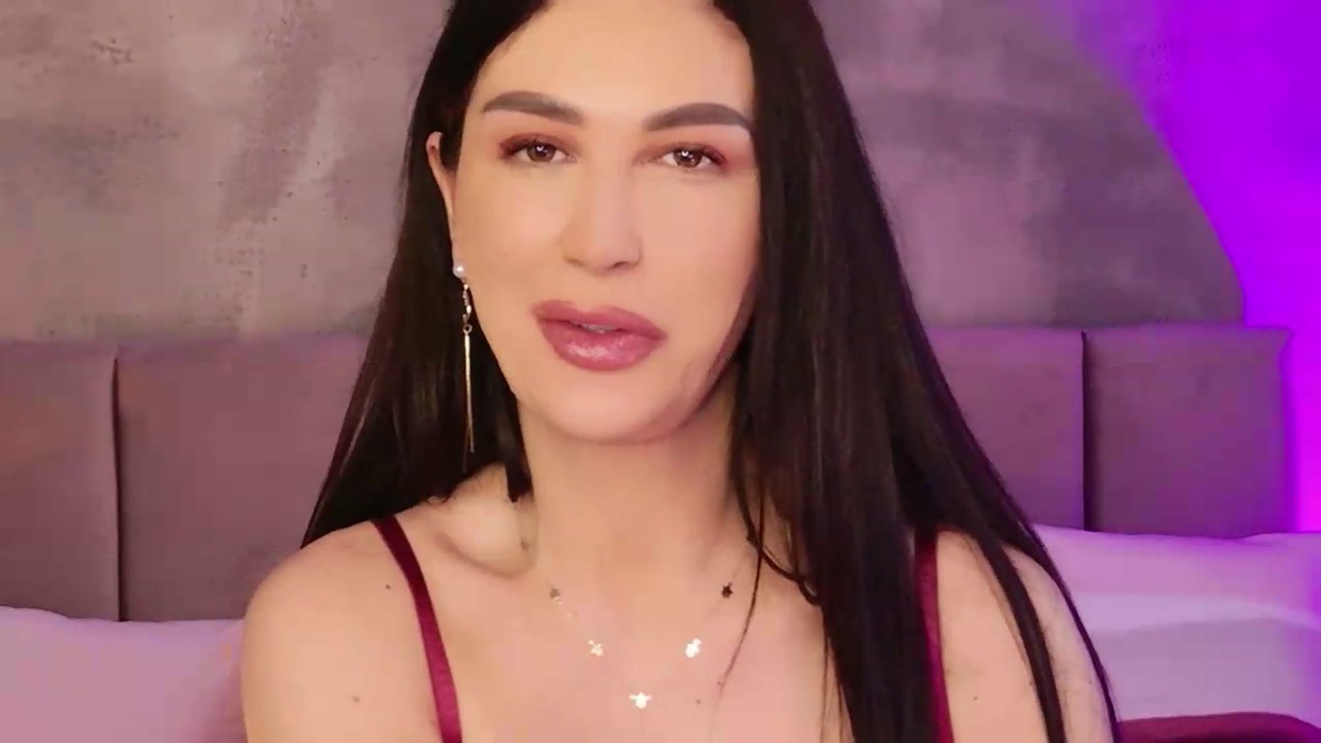 Gallery image thumbnail from Monalise's myfreecams stream on, 05/20/2026, 16:54 image 17 of 20