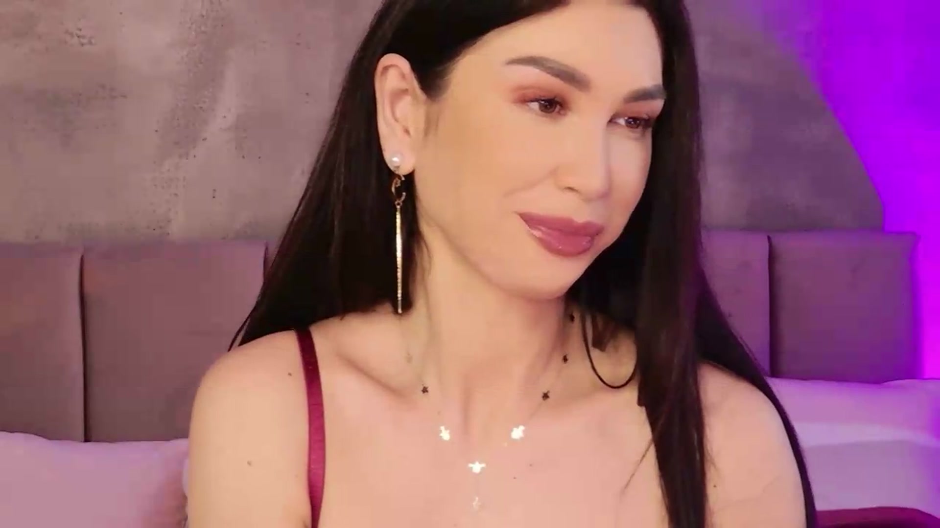 Gallery image thumbnail from Monalise's myfreecams stream on, 05/20/2026, 16:54 image 15 of 20