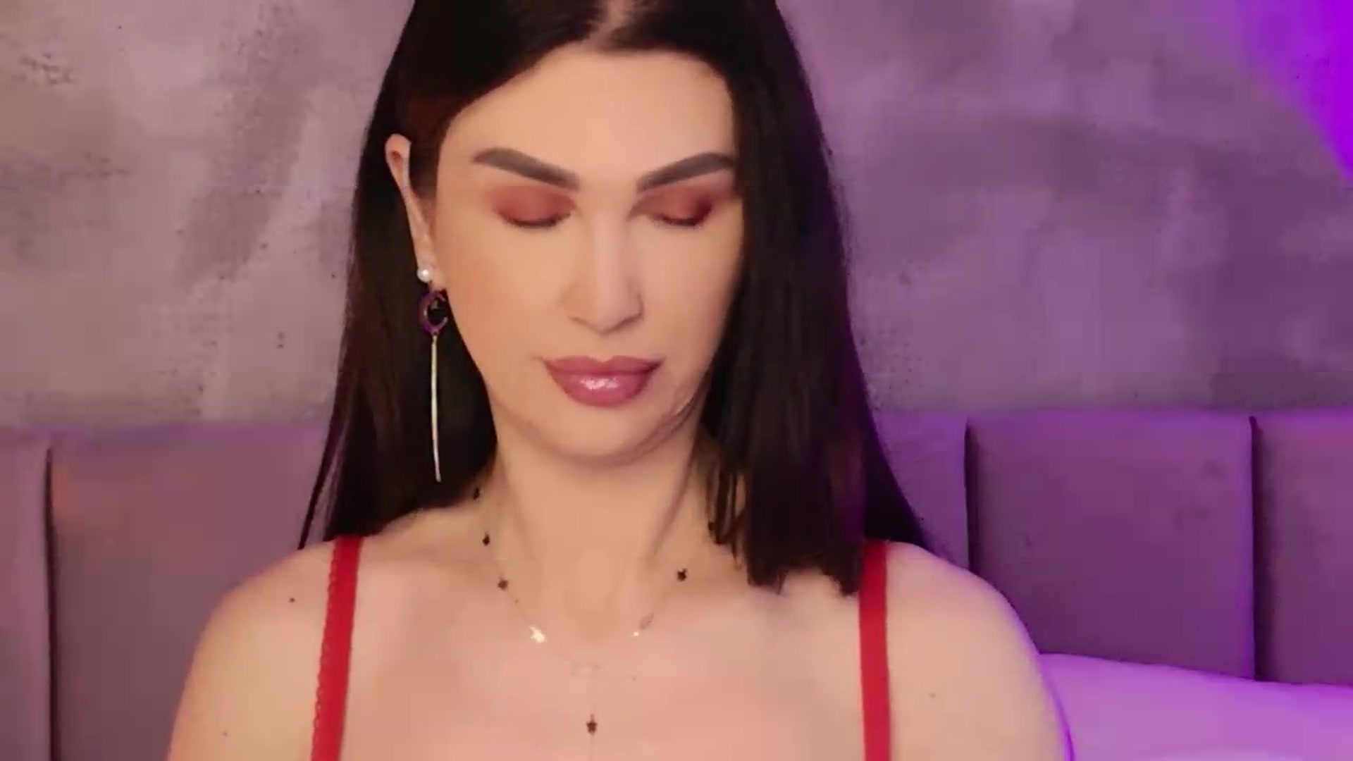Gallery image thumbnail from Monalise's myfreecams stream on, 05/21/2026, 17:10 image 14 of 20