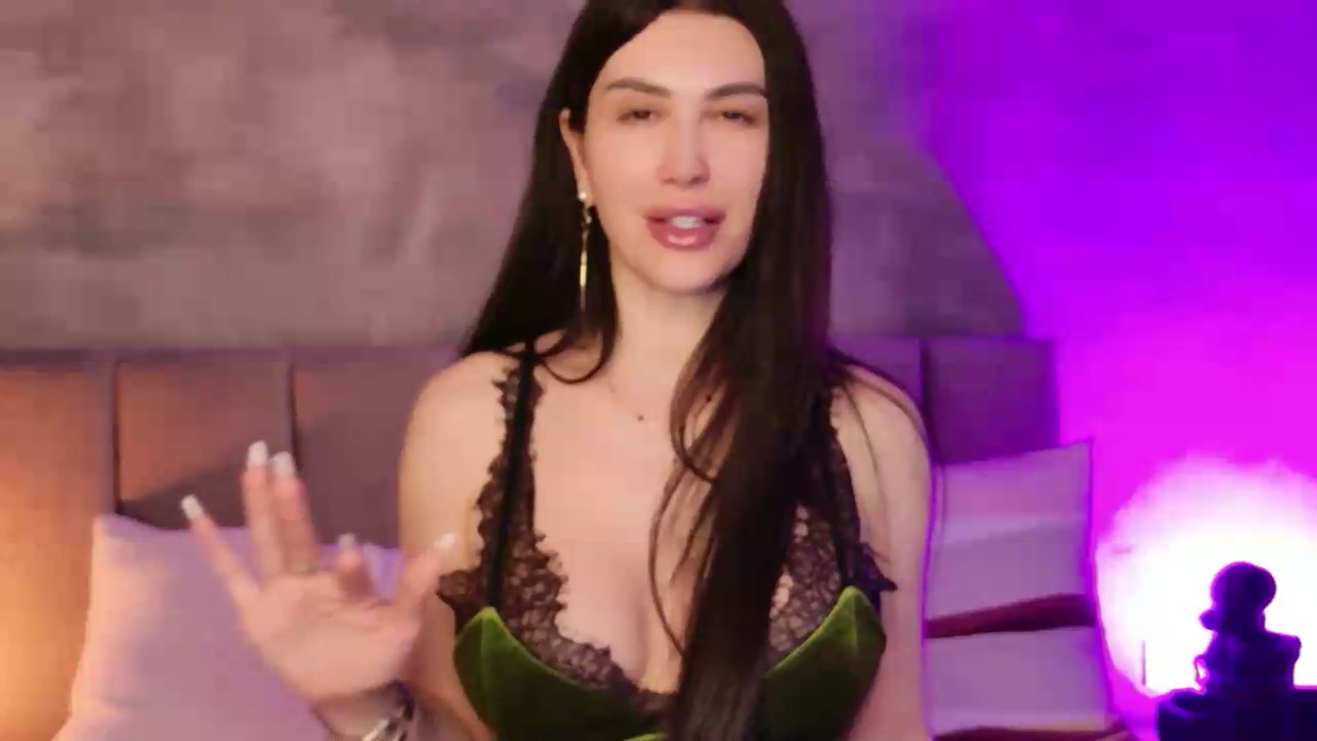 Gallery image thumbnail from Monalise's myfreecams stream on, 05/23/2026, 17:59 image 13 of 20