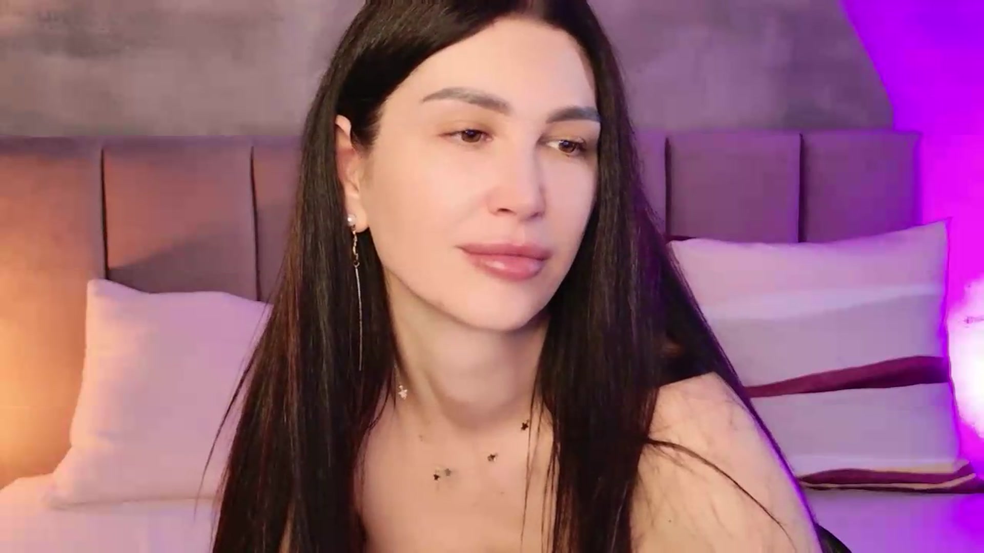Gallery image thumbnail from Monalise's myfreecams stream on, 05/23/2026, 17:59 image 7 of 20