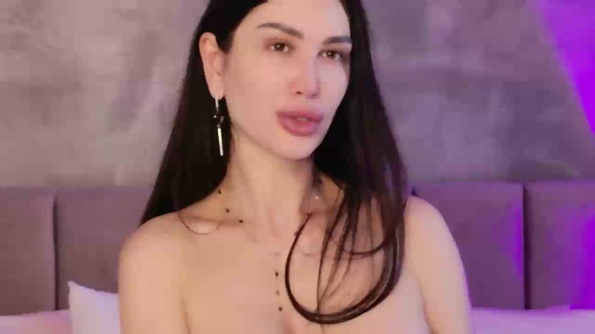 Gallery image thumbnail from Monalise's myfreecams stream on, 05/26/2026, 11:34 image 19 of 20