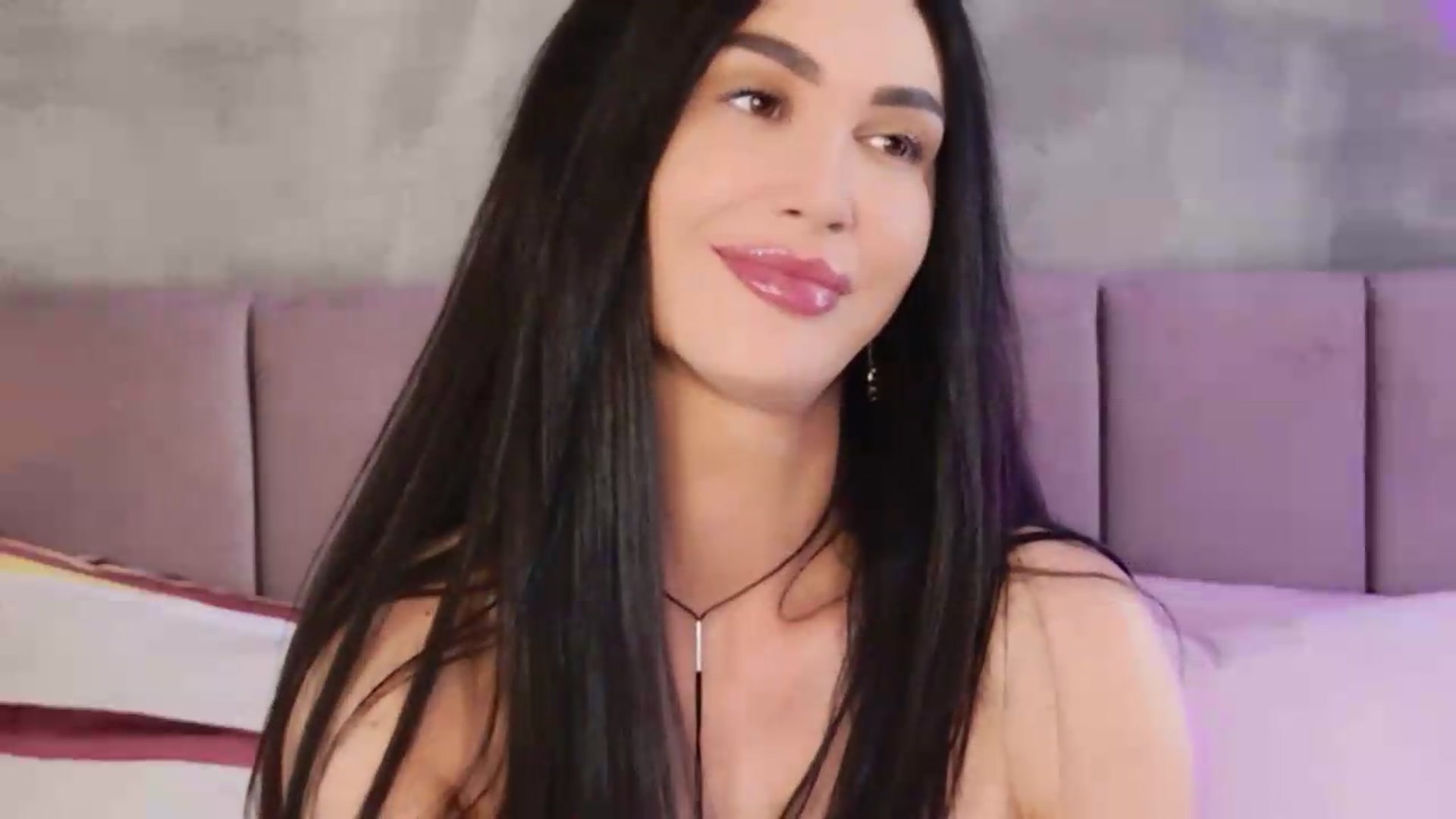 Gallery image thumbnail from Monalise's myfreecams stream on, 06/09/2026, 16:52 image 4 of 20