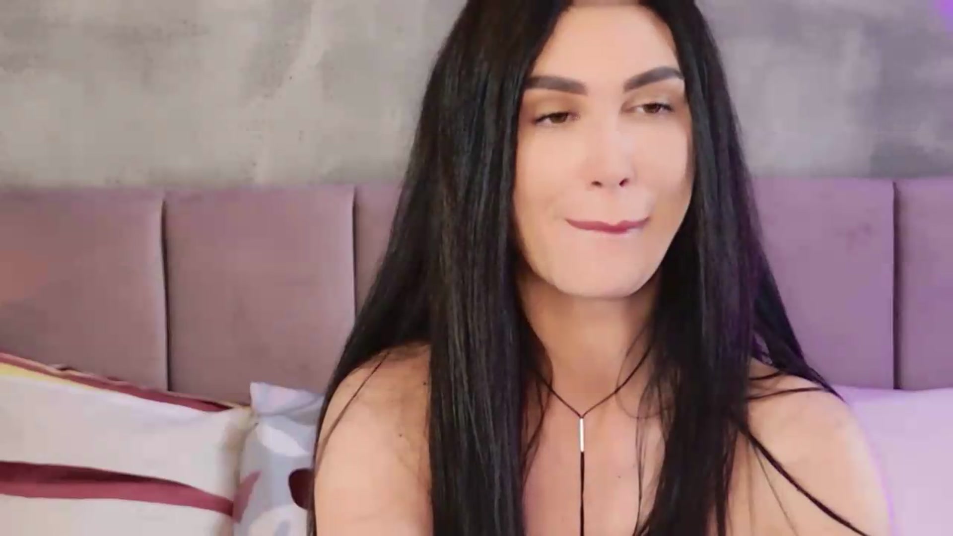 Gallery image thumbnail from Monalise's myfreecams stream on, 06/09/2026, 16:52 image 7 of 20