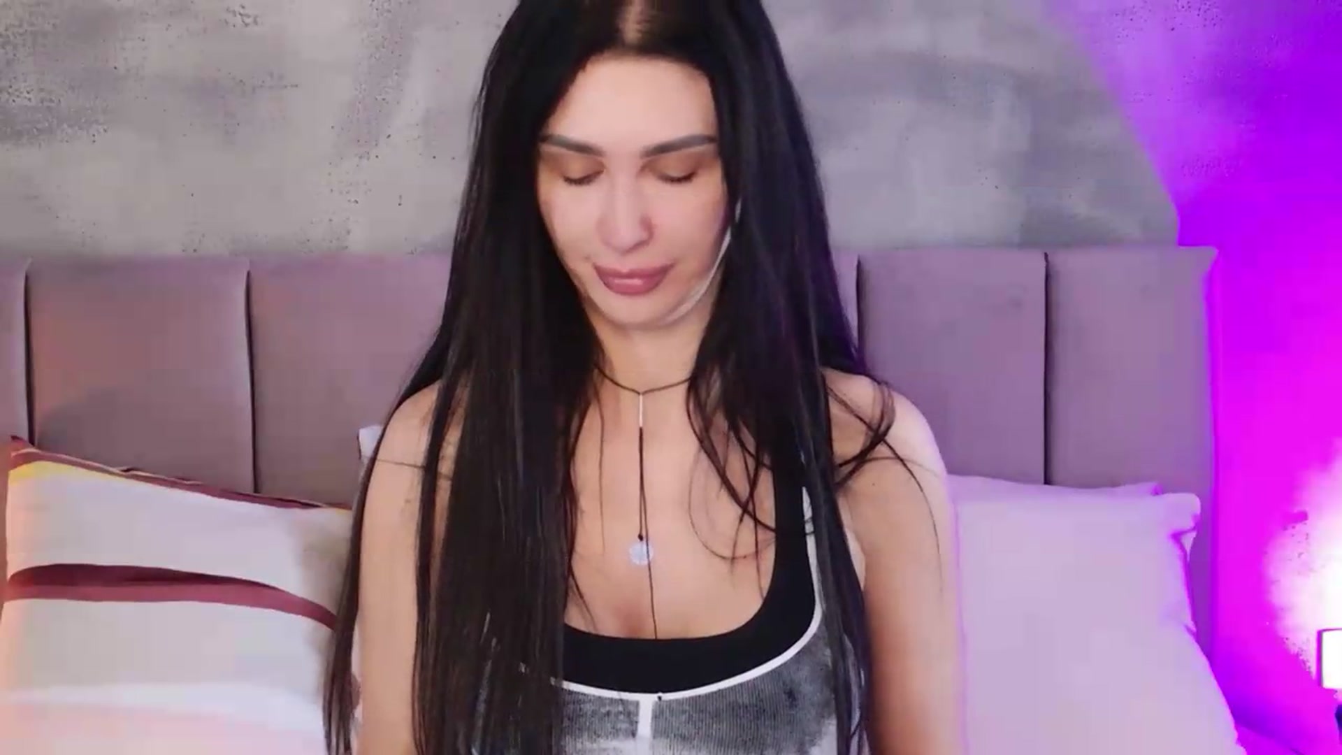 Gallery image thumbnail from Monalise's myfreecams stream on, 06/10/2026, 14:22 image 14 of 20