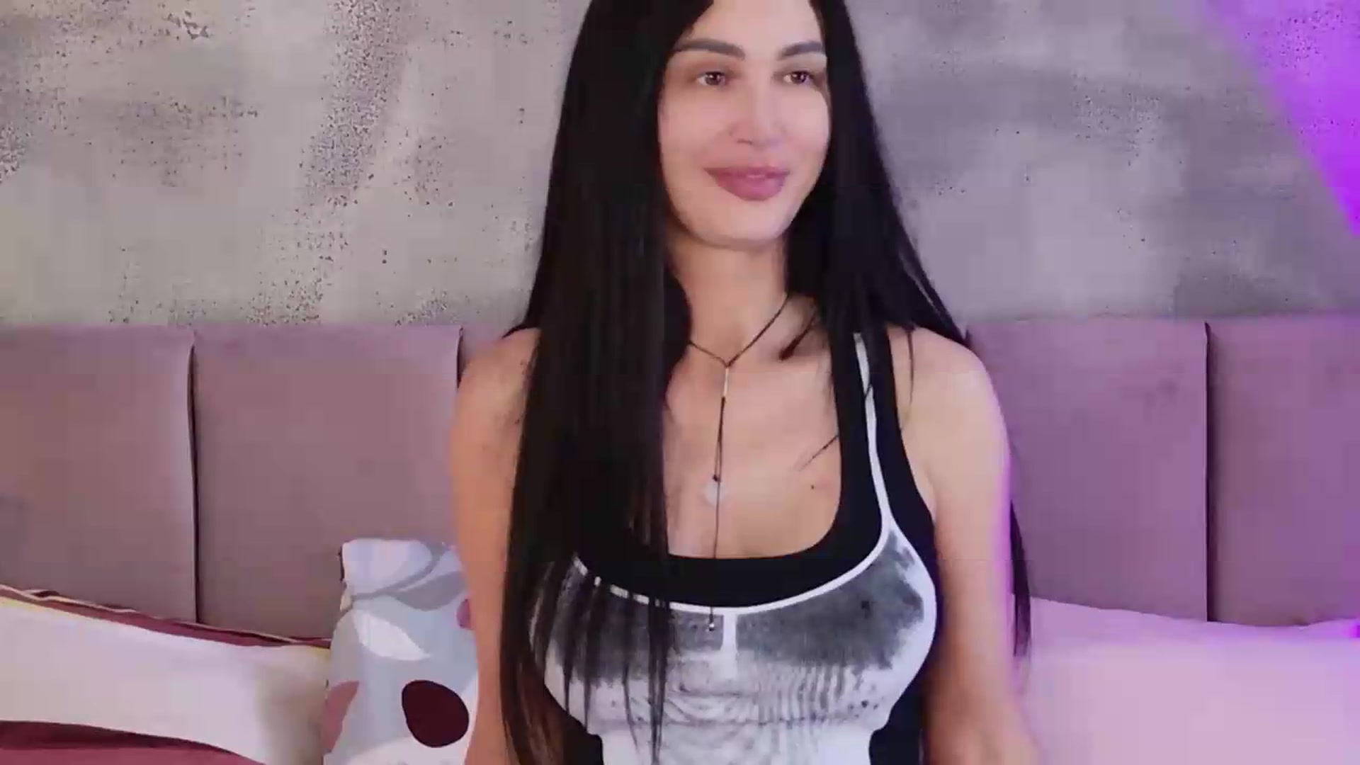 Gallery image thumbnail from Monalise's myfreecams stream on, 06/10/2026, 14:22 image 3 of 20