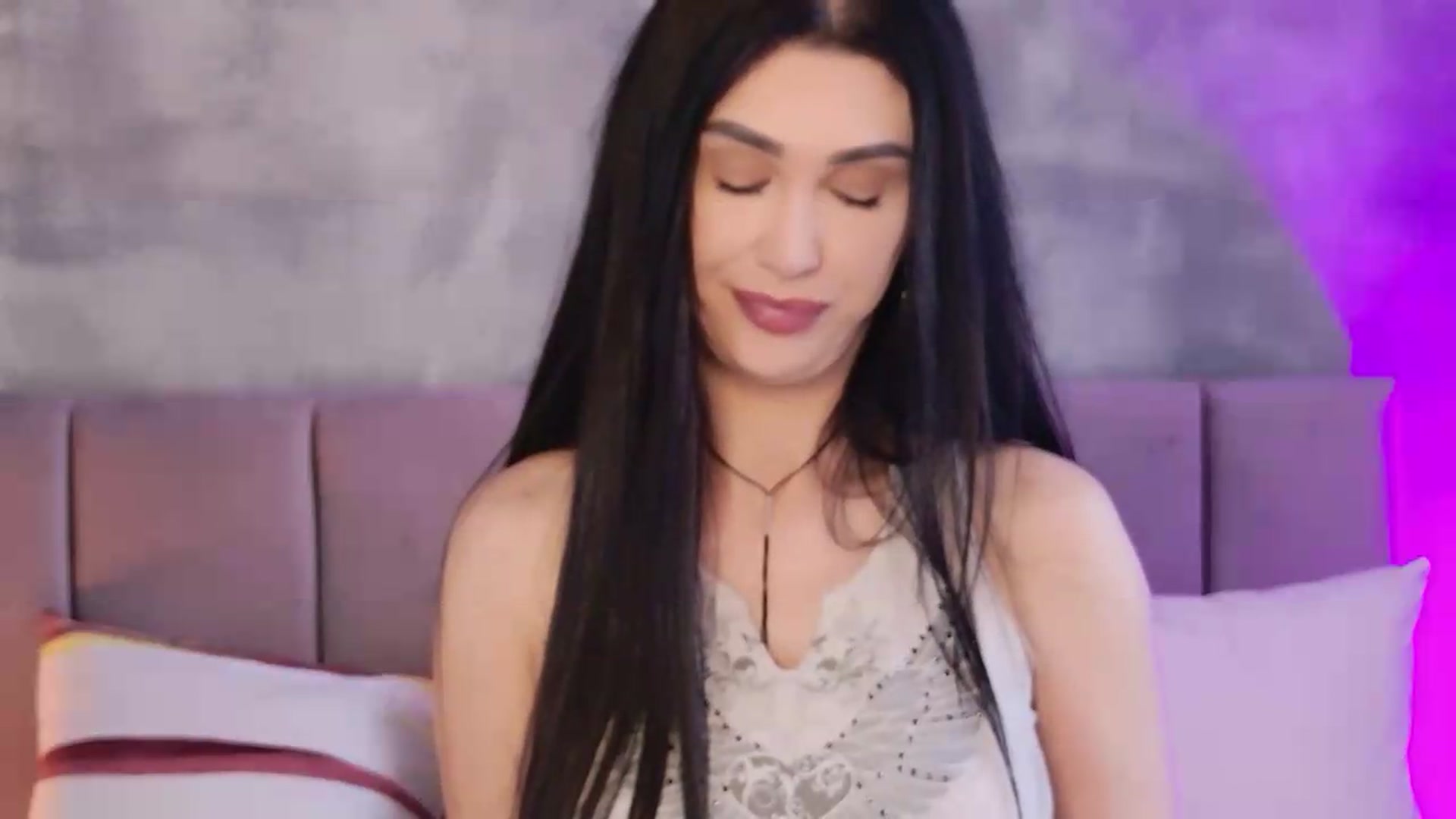 Gallery image thumbnail from Monalise's myfreecams stream on, 06/13/2026, 07:51 image 16 of 20