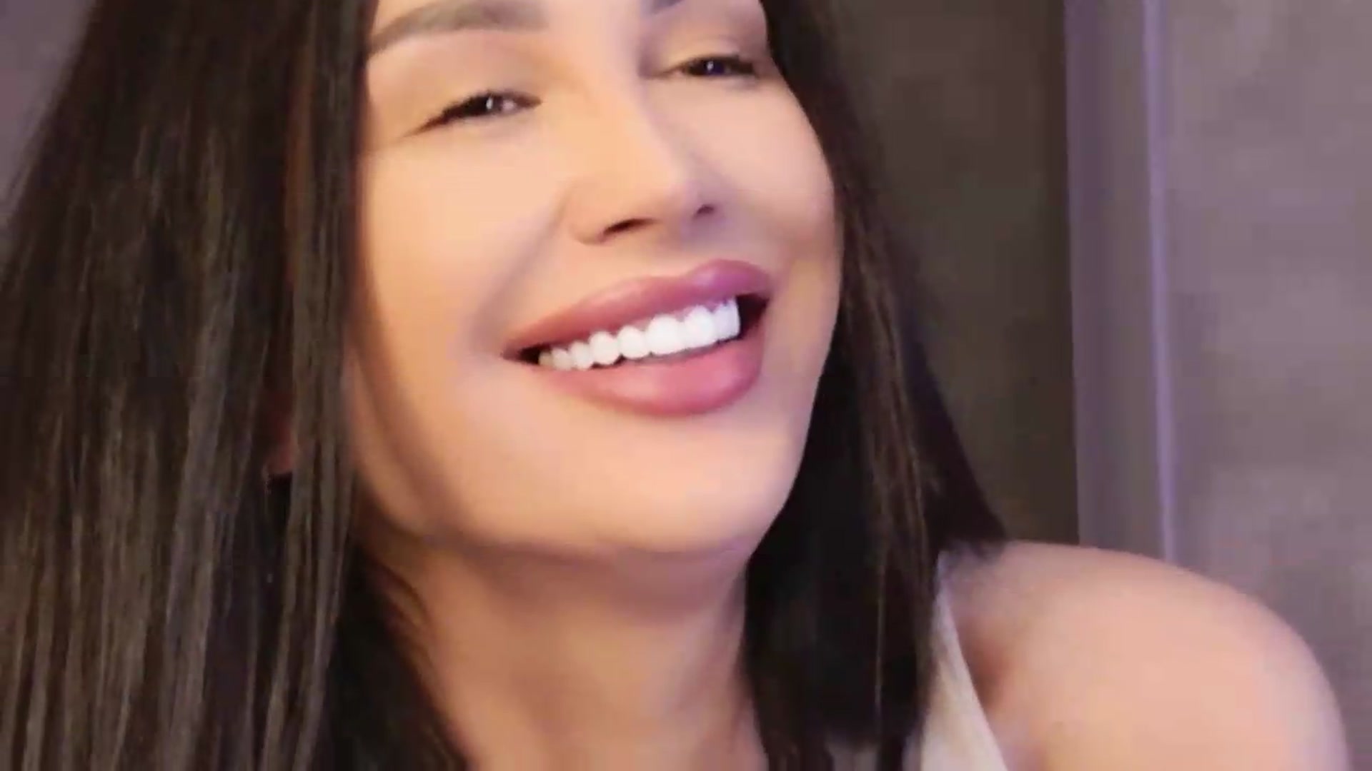 Gallery image thumbnail from Monalise's myfreecams stream on, 06/13/2026, 07:51 image 20 of 20