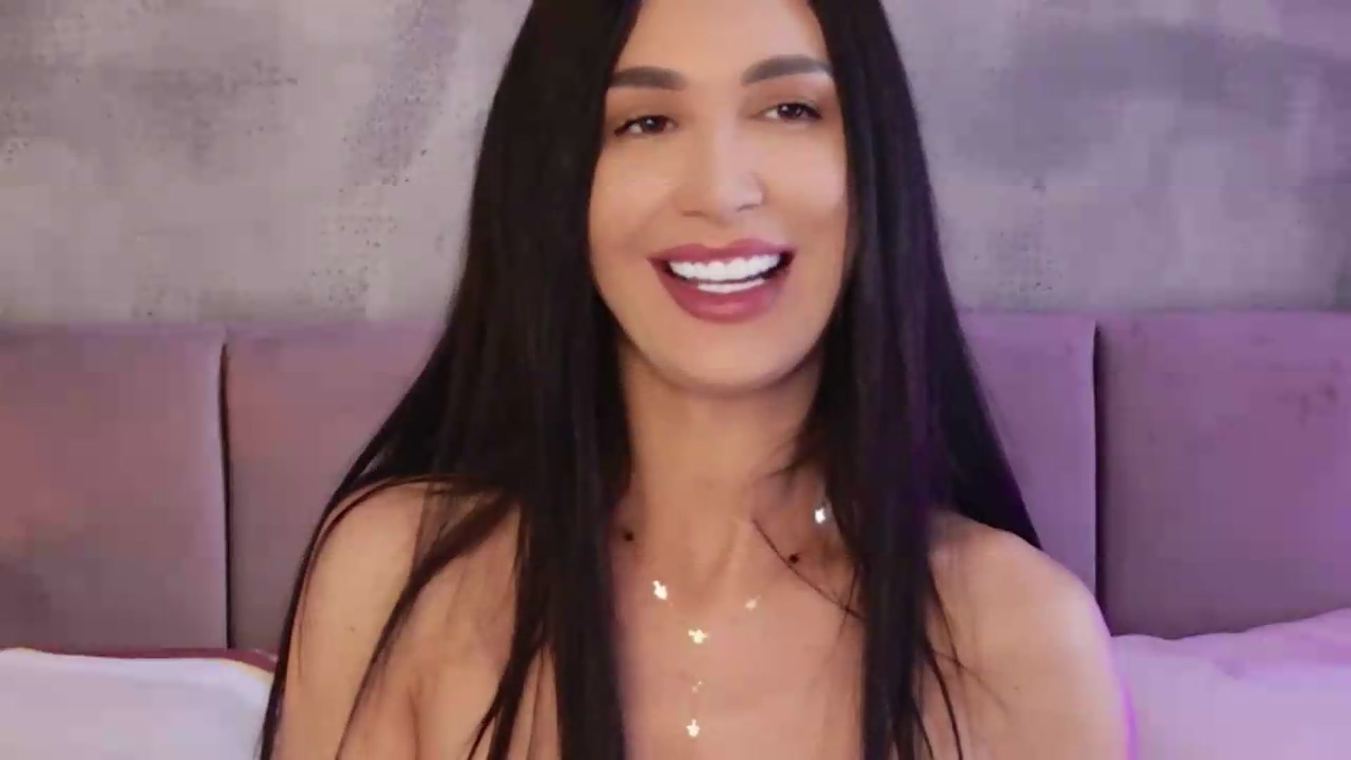 Gallery image thumbnail from Monalise's myfreecams stream on, 06/24/2026, 12:41 image 15 of 20