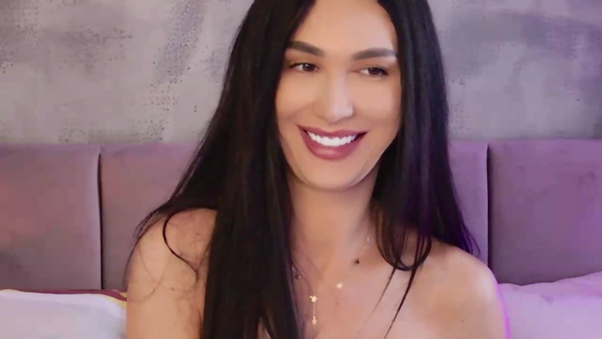 Gallery image thumbnail from Monalise's myfreecams stream on, 06/24/2026, 12:41 image 20 of 20