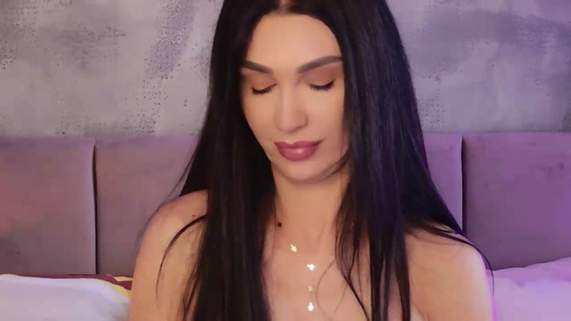 Gallery image thumbnail from Monalise's myfreecams stream on, 06/24/2026, 12:41 image 3 of 20