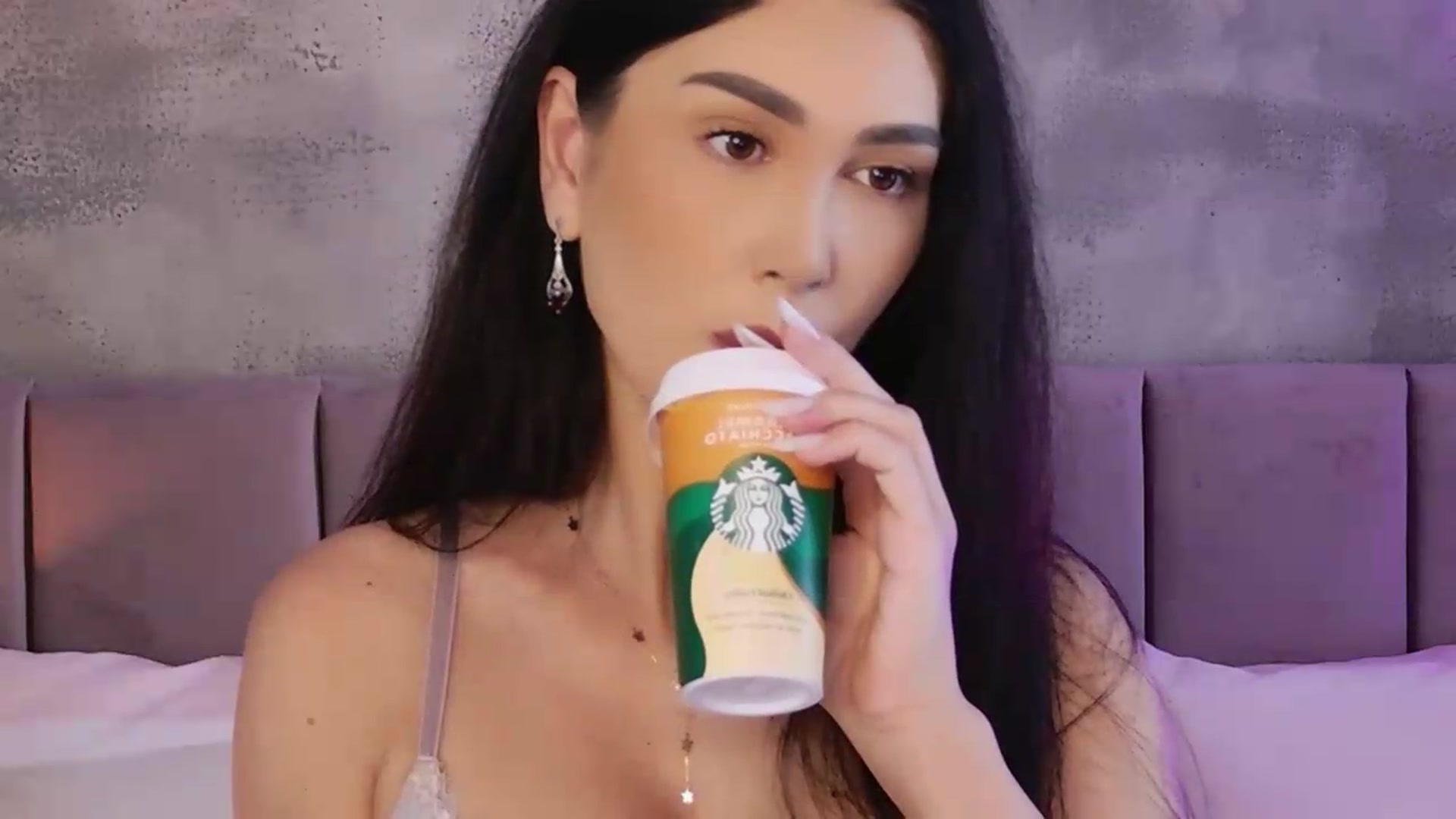 Gallery image thumbnail from Monalise's myfreecams stream on, 06/28/2026, 13:10 image 6 of 20