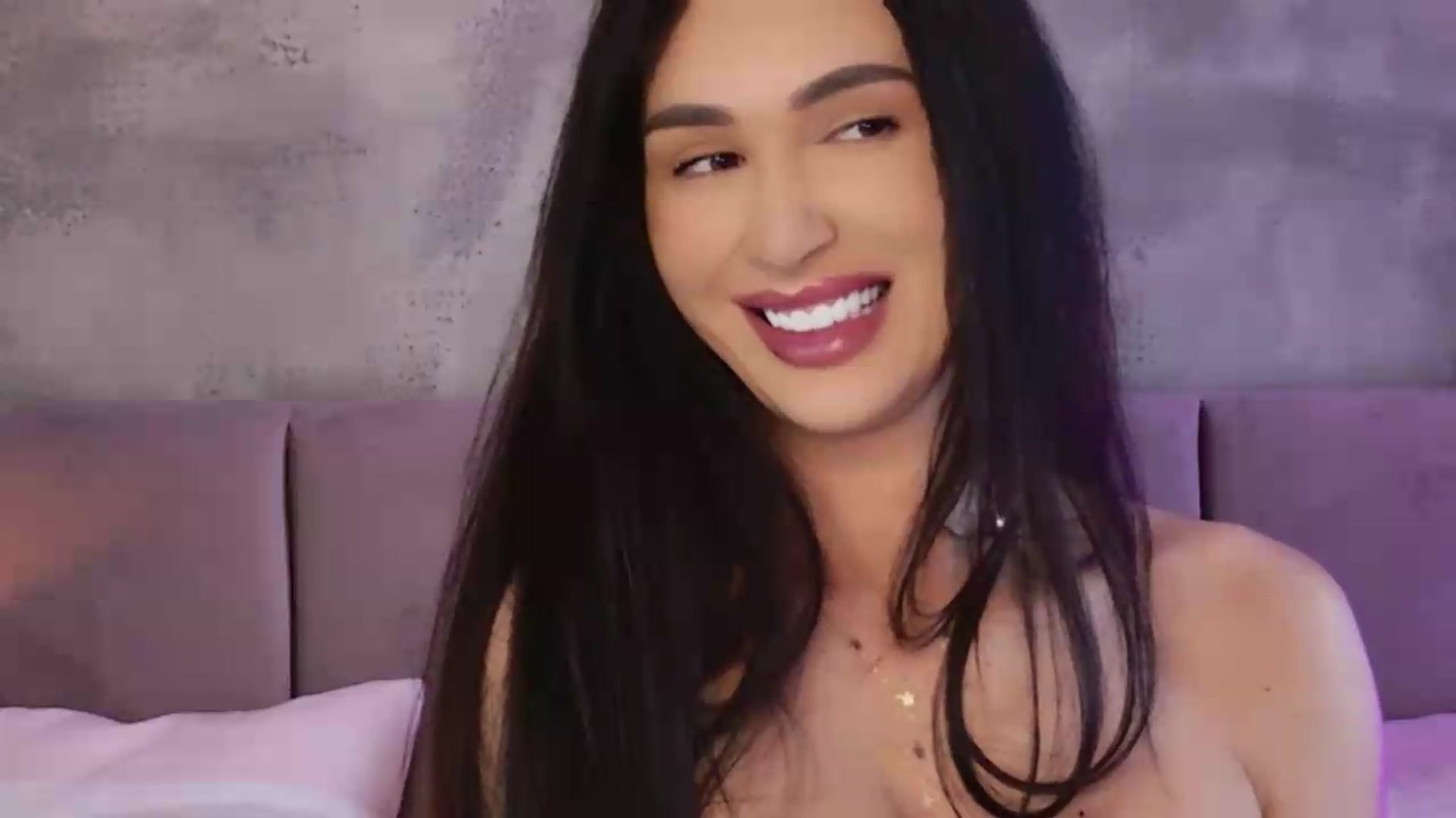Gallery image thumbnail from Monalise's myfreecams stream on, 06/28/2026, 13:10 image 14 of 20
