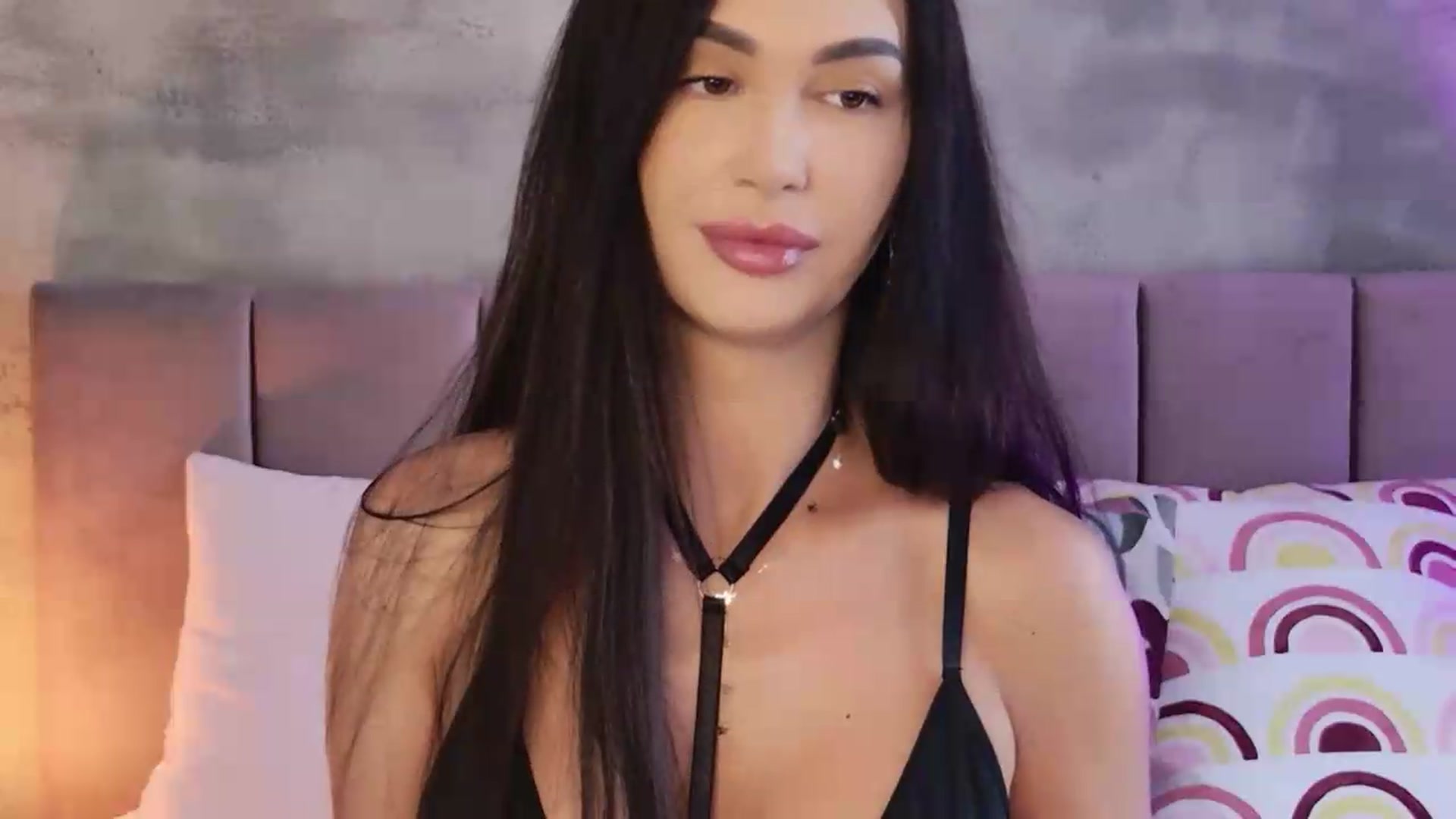Gallery image thumbnail from Monalise's myfreecams stream on, 07/09/2026, 13:32 image 9 of 20