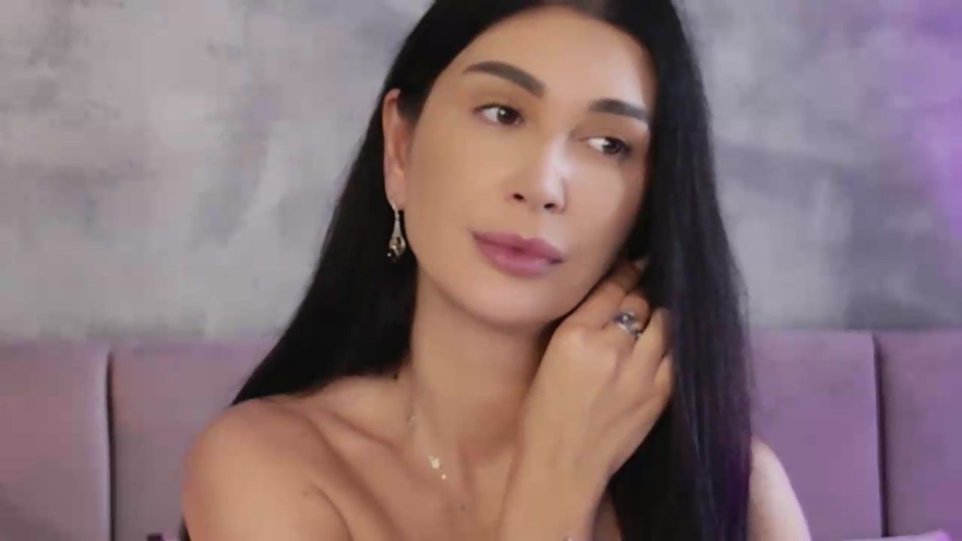 Gallery image thumbnail from Monalise's myfreecams stream on, 07/24/2026, 11:18 image 5 of 20