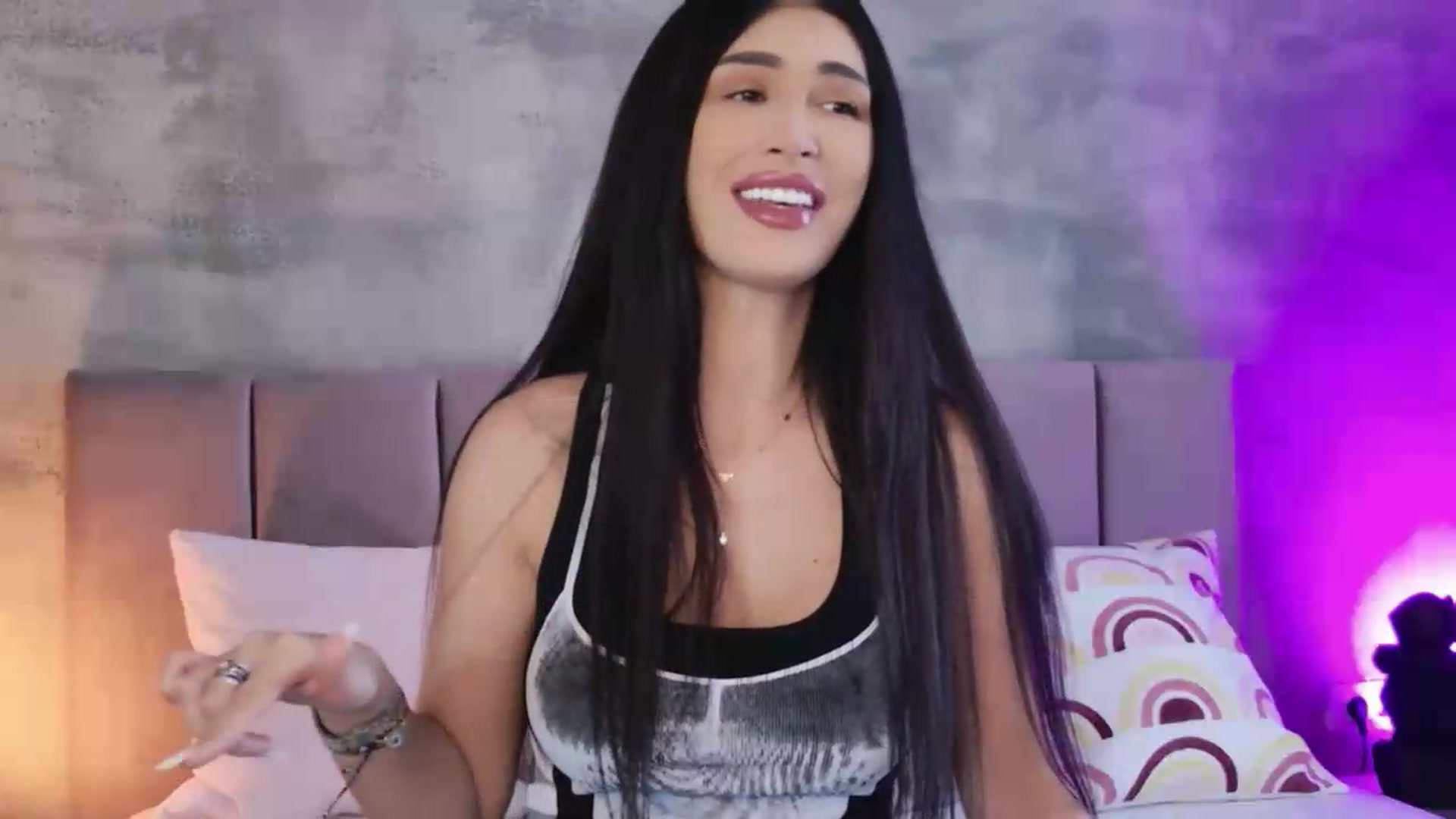 Gallery image thumbnail from Monalise's myfreecams stream on, 07/26/2026, 11:49 image 6 of 20