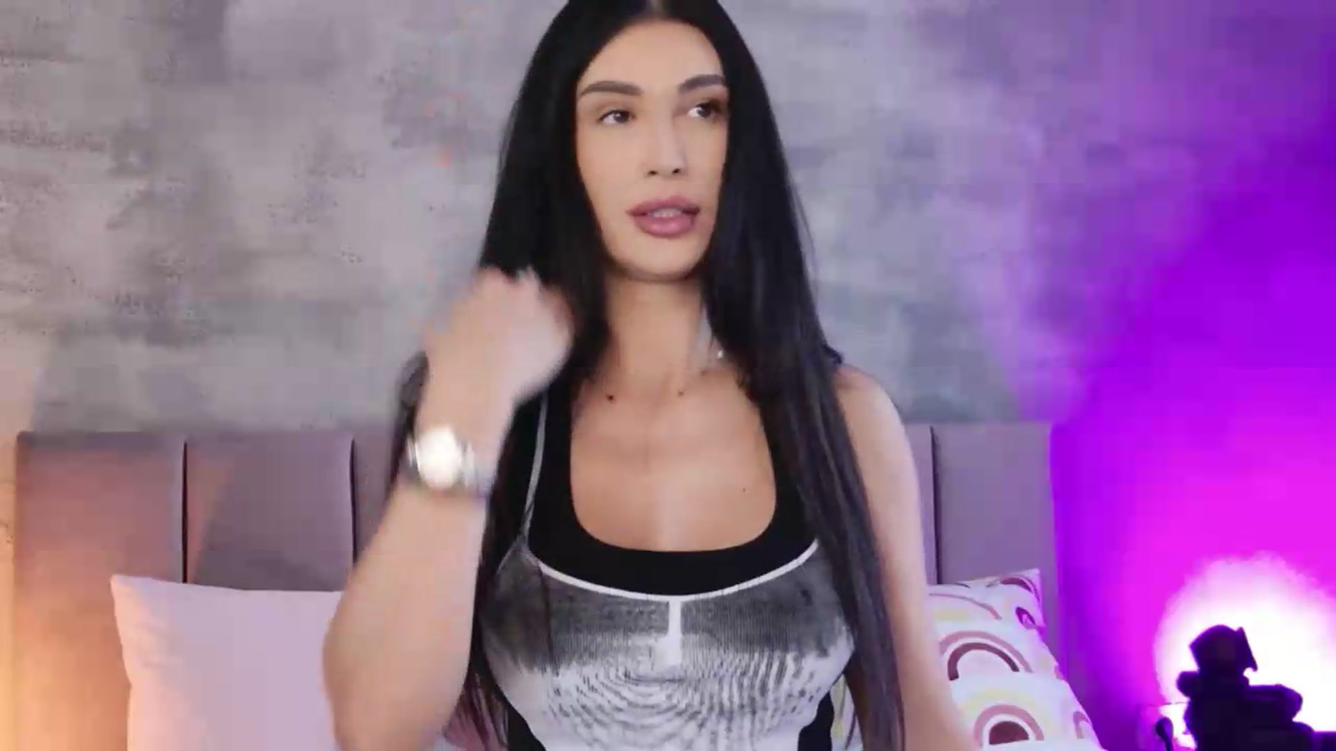 Gallery image thumbnail from Monalise's myfreecams stream on, 07/26/2026, 11:49 image 17 of 20