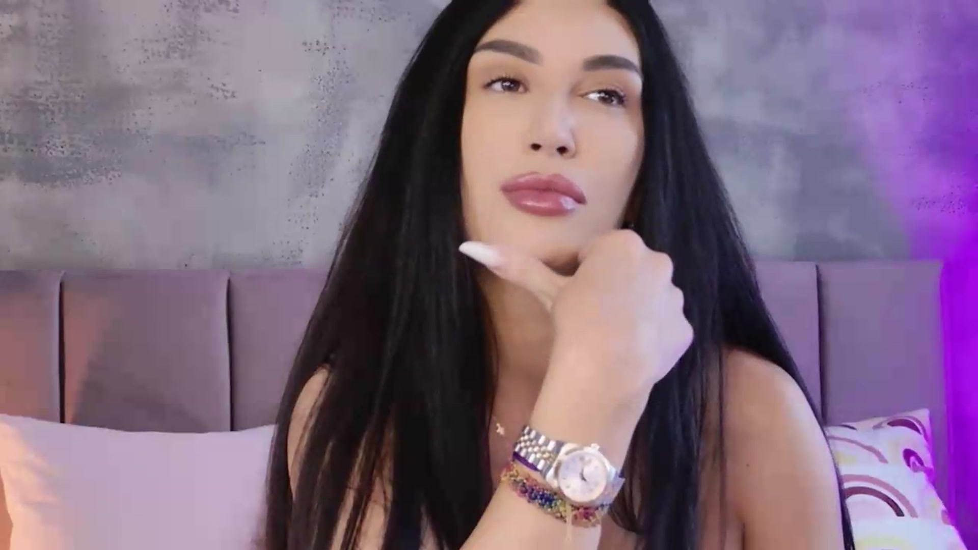 Gallery image thumbnail from Monalise's myfreecams stream on, 07/26/2026, 14:23 image 15 of 20