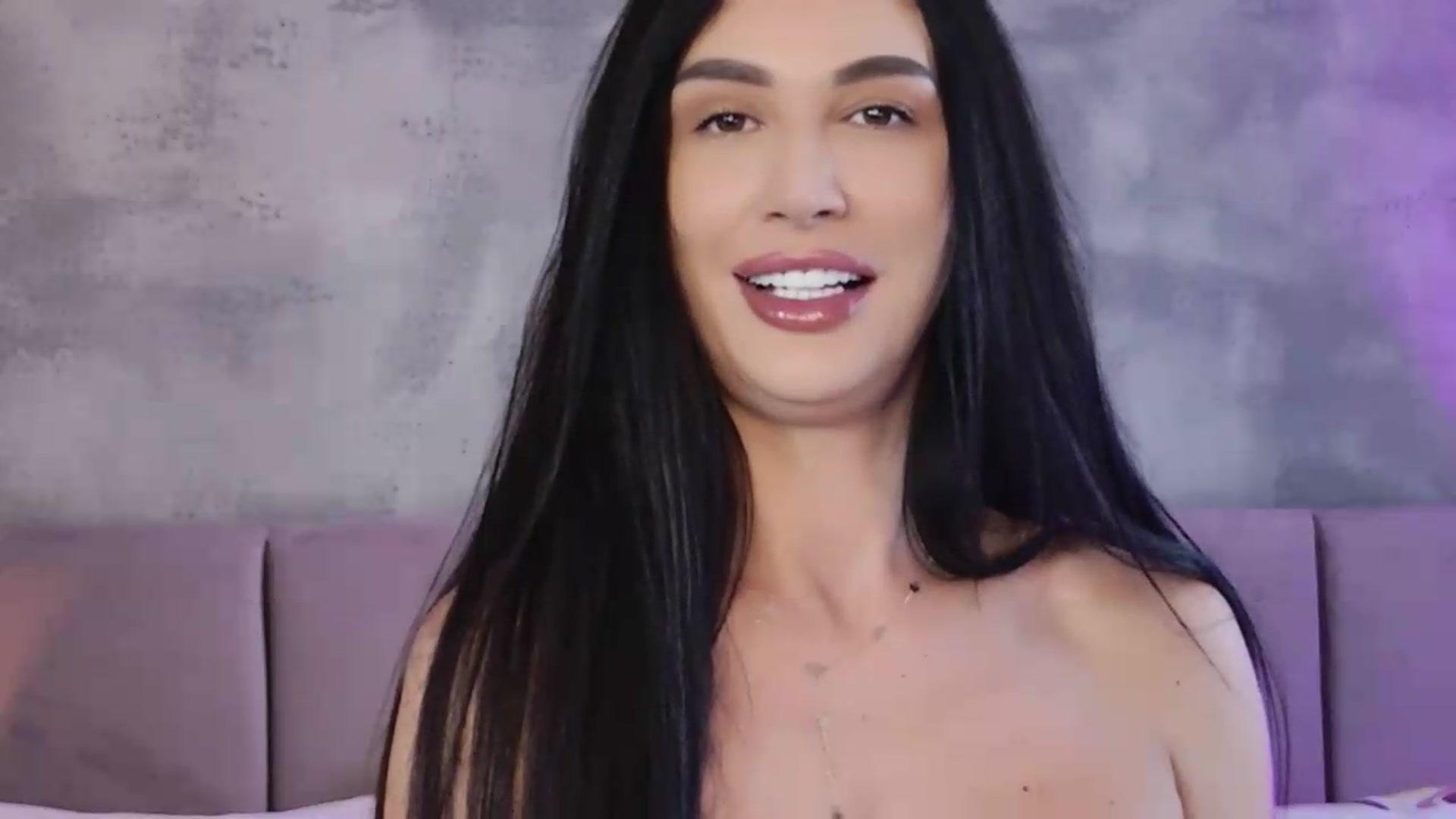 Gallery image thumbnail from Monalise's myfreecams stream on, 07/26/2026, 14:23 image 12 of 20