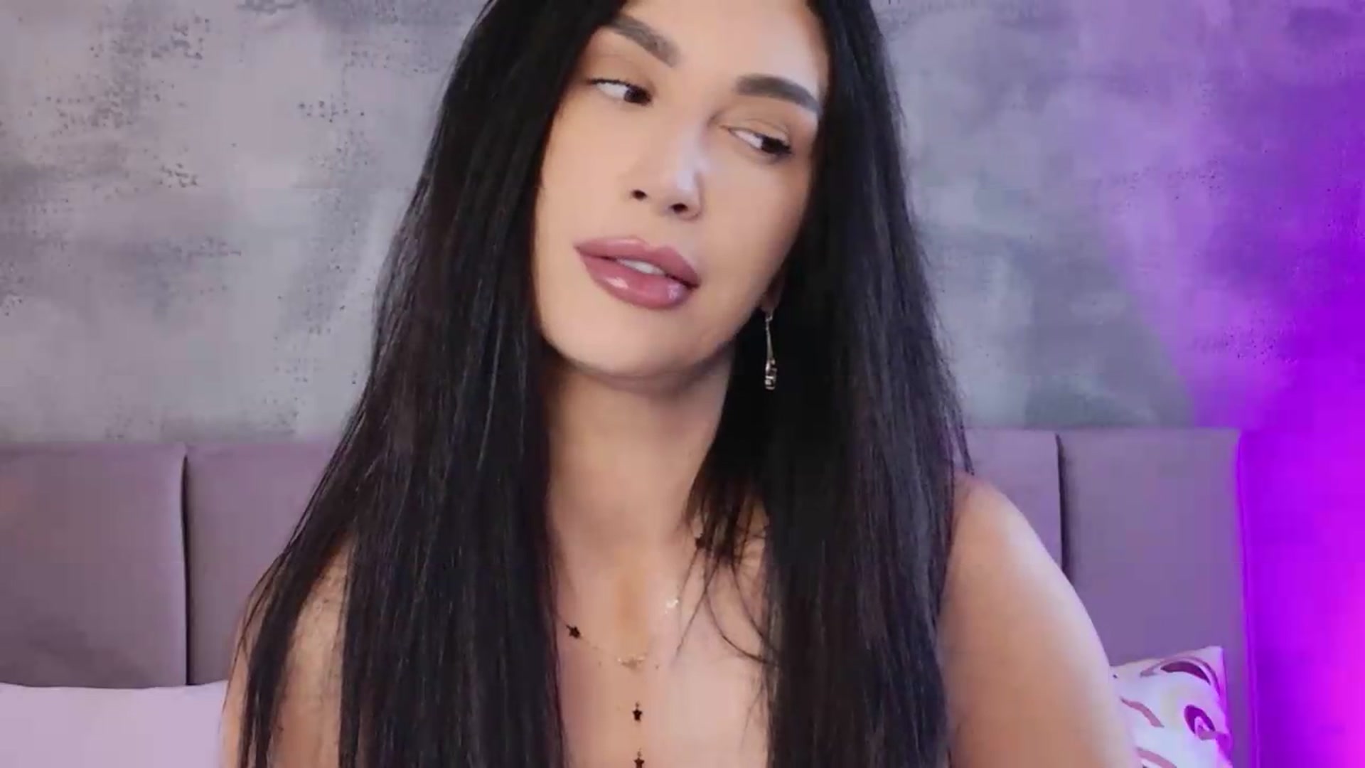 Gallery image thumbnail from Monalise's myfreecams stream on, 07/26/2026, 14:23 image 19 of 20