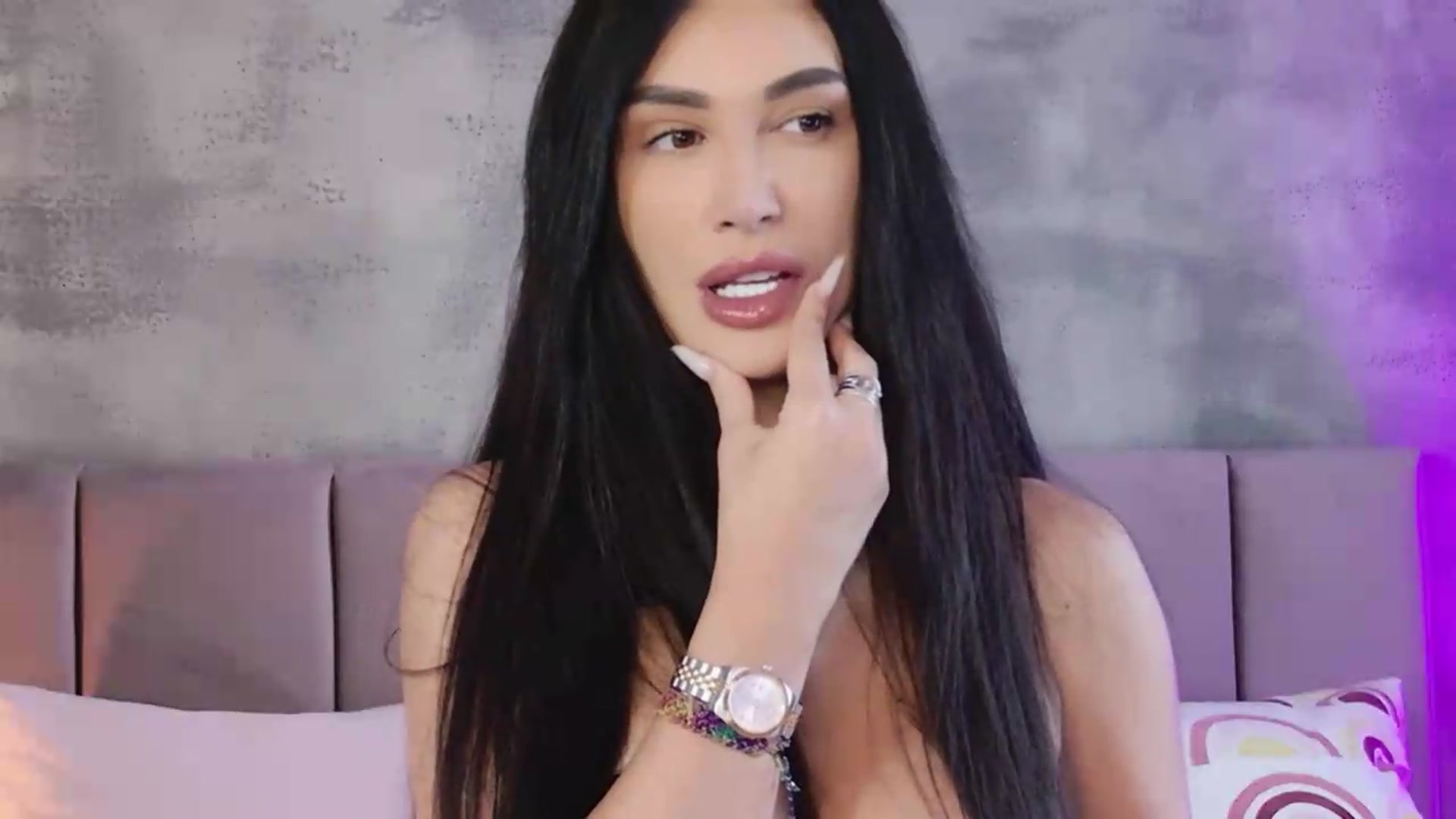 Gallery image thumbnail from Monalise's myfreecams stream on, 07/26/2026, 15:48 image 8 of 20