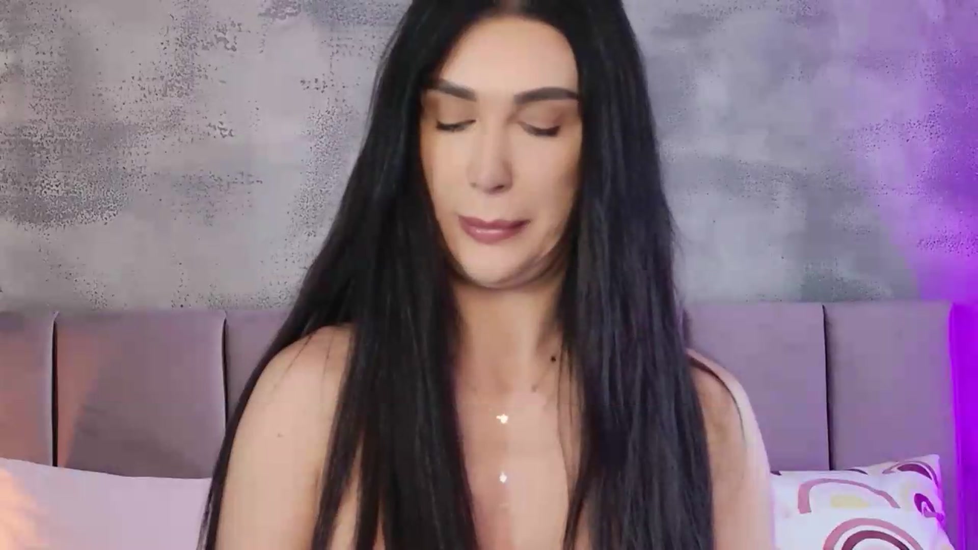 Gallery image thumbnail from Monalise's myfreecams stream on, 07/26/2026, 15:48 image 14 of 20