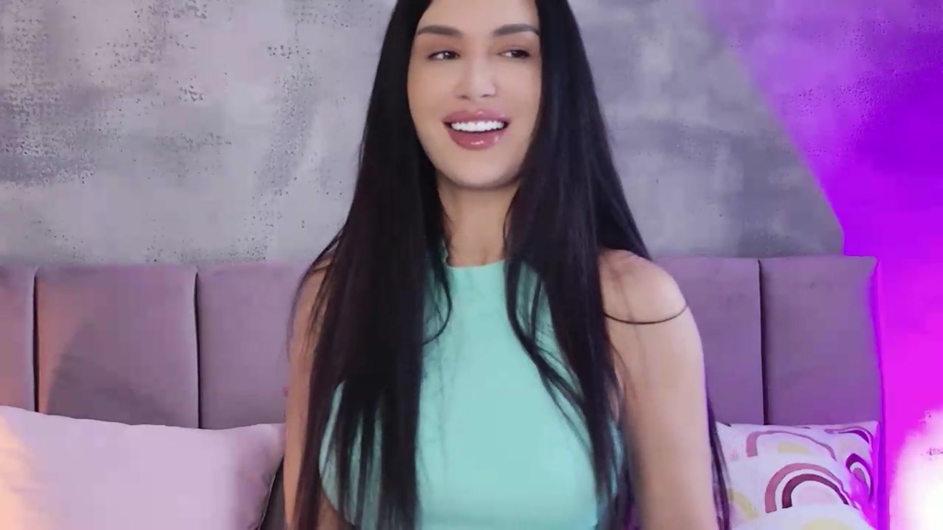 Gallery image thumbnail from Monalise's myfreecams stream on, 07/30/2026, 11:04 image 15 of 20