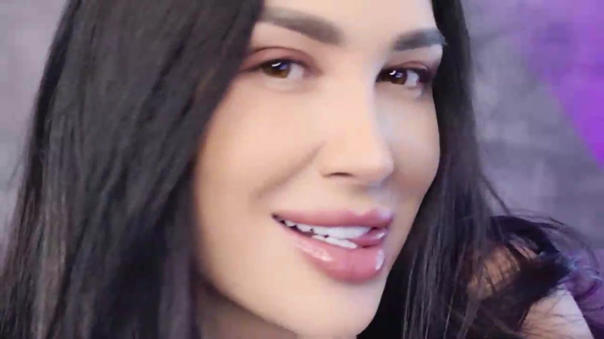 Gallery image thumbnail from Monalise's myfreecams stream on, 07/31/2026, 14:08 image 18 of 20