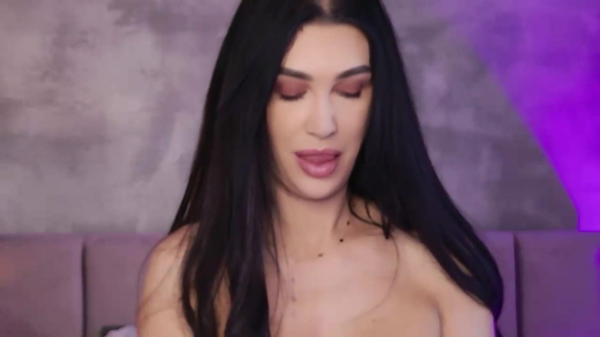 Gallery image thumbnail from Monalise's myfreecams stream on, 08/01/2026, 13:42 image 12 of 20