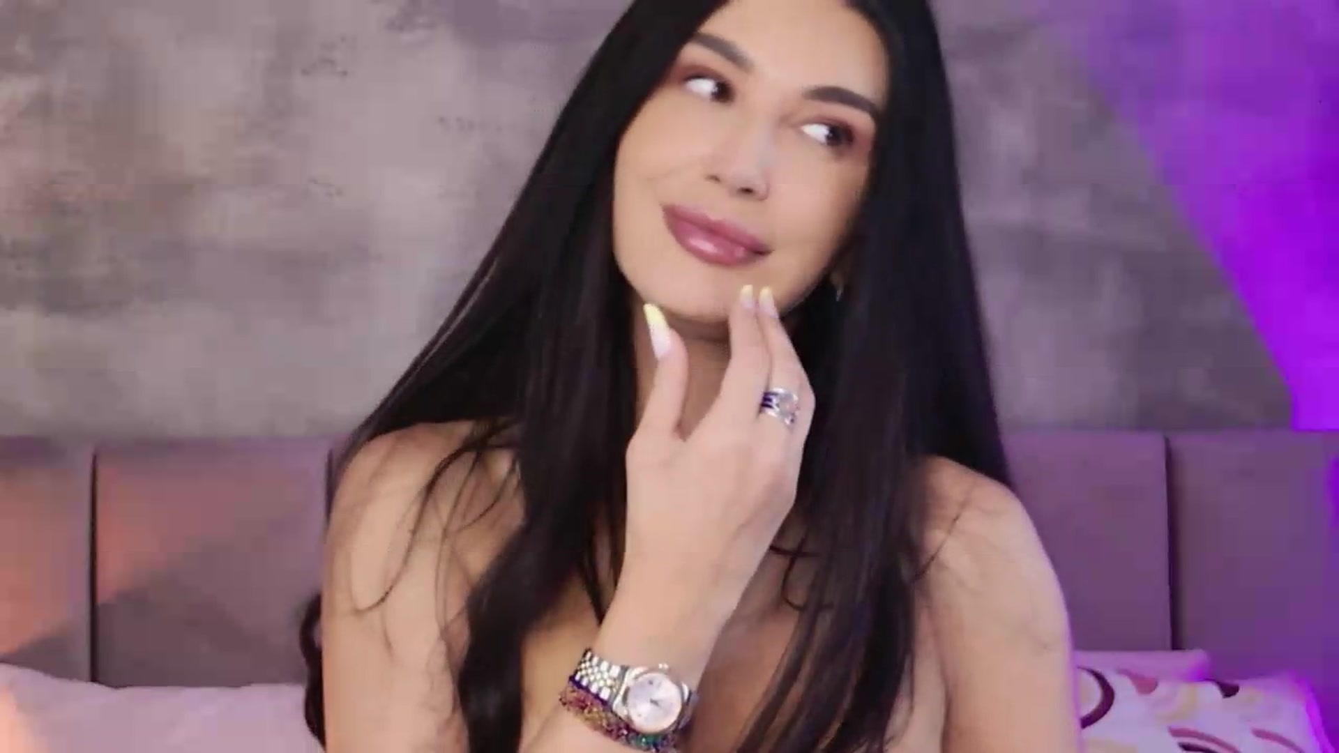 Gallery image thumbnail from Monalise's myfreecams stream on, 08/01/2026, 16:02 image 3 of 20