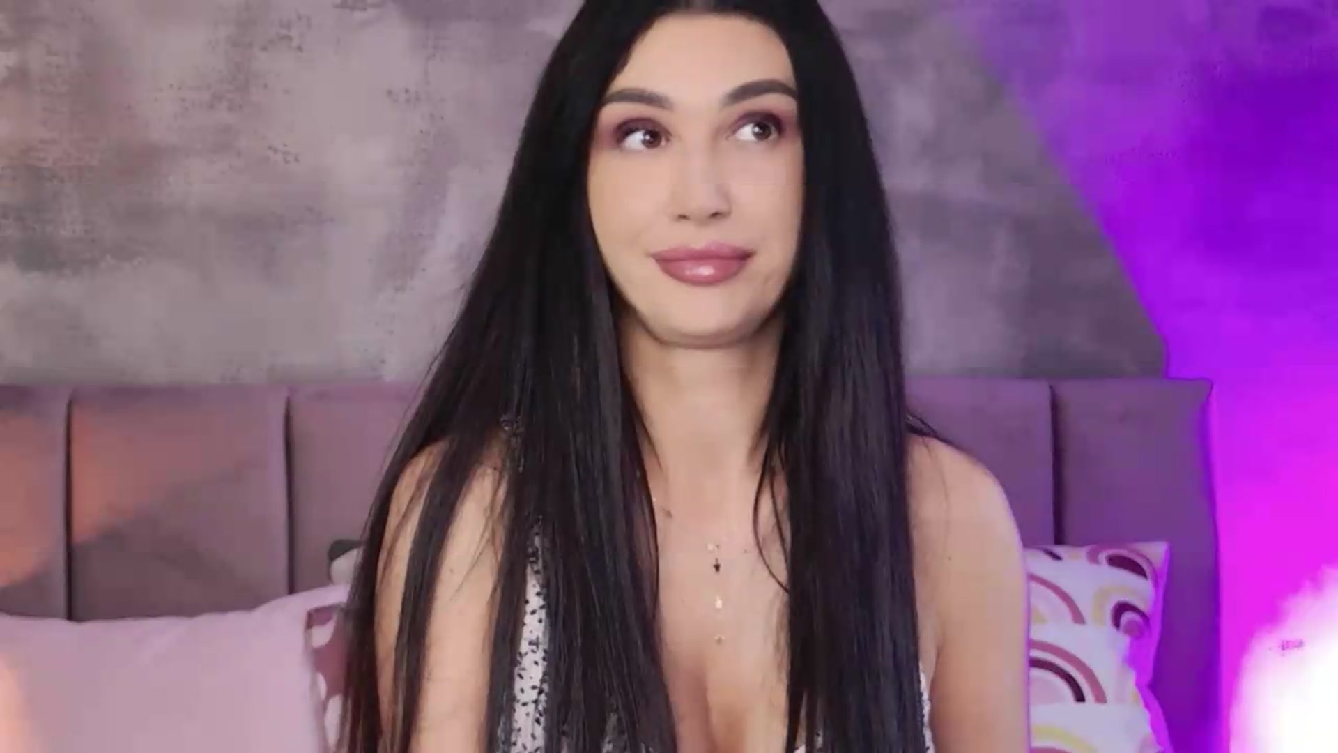 Gallery image thumbnail from Monalise's myfreecams stream on, 08/02/2026, 16:02 image 8 of 20