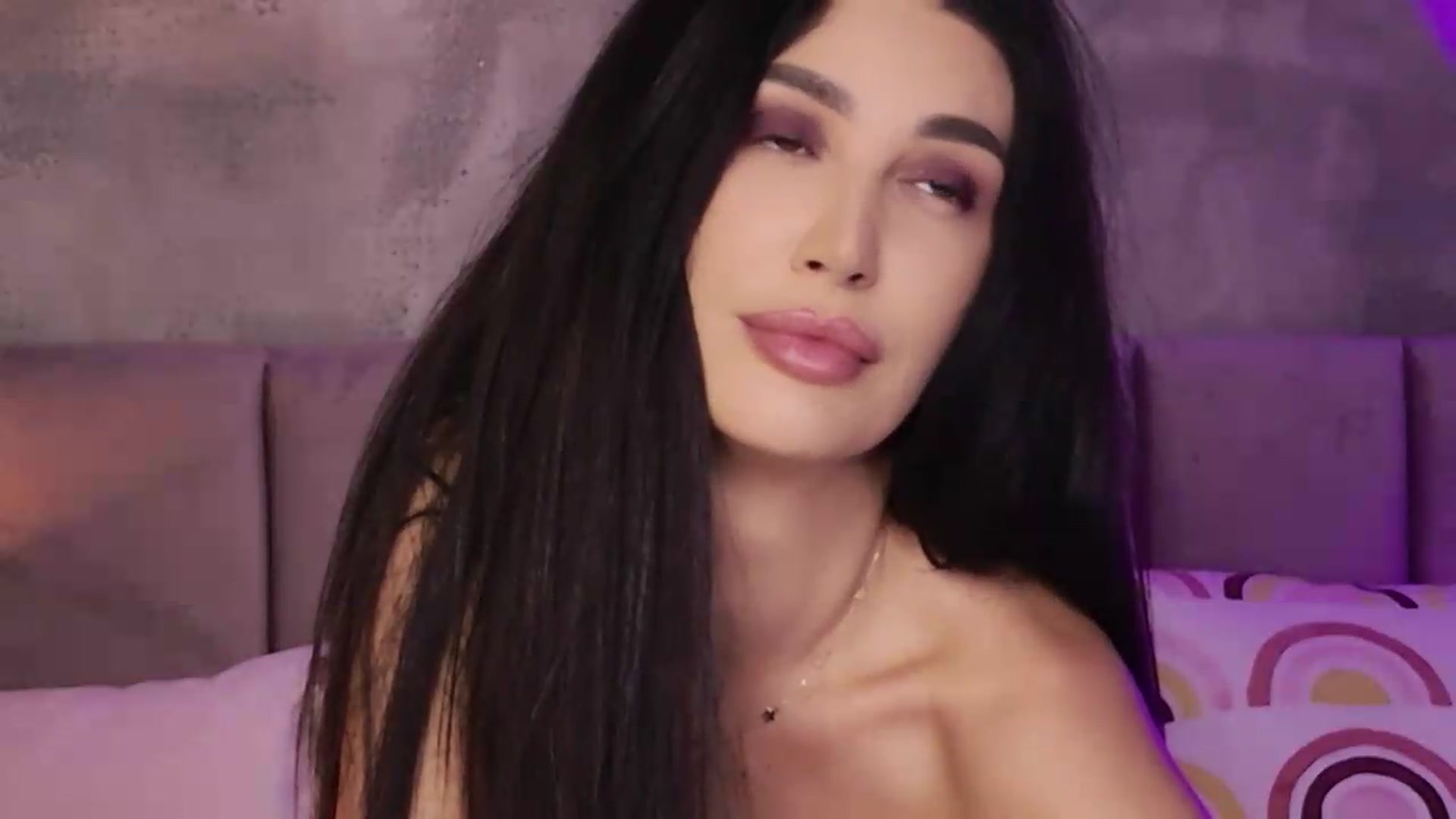 Gallery image thumbnail from Monalise's myfreecams stream on, 08/02/2026, 18:10 image 11 of 20