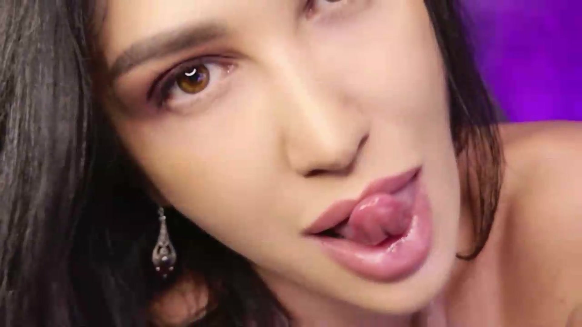 Gallery image thumbnail from Monalise's myfreecams stream on, 08/02/2026, 18:10 image 6 of 20