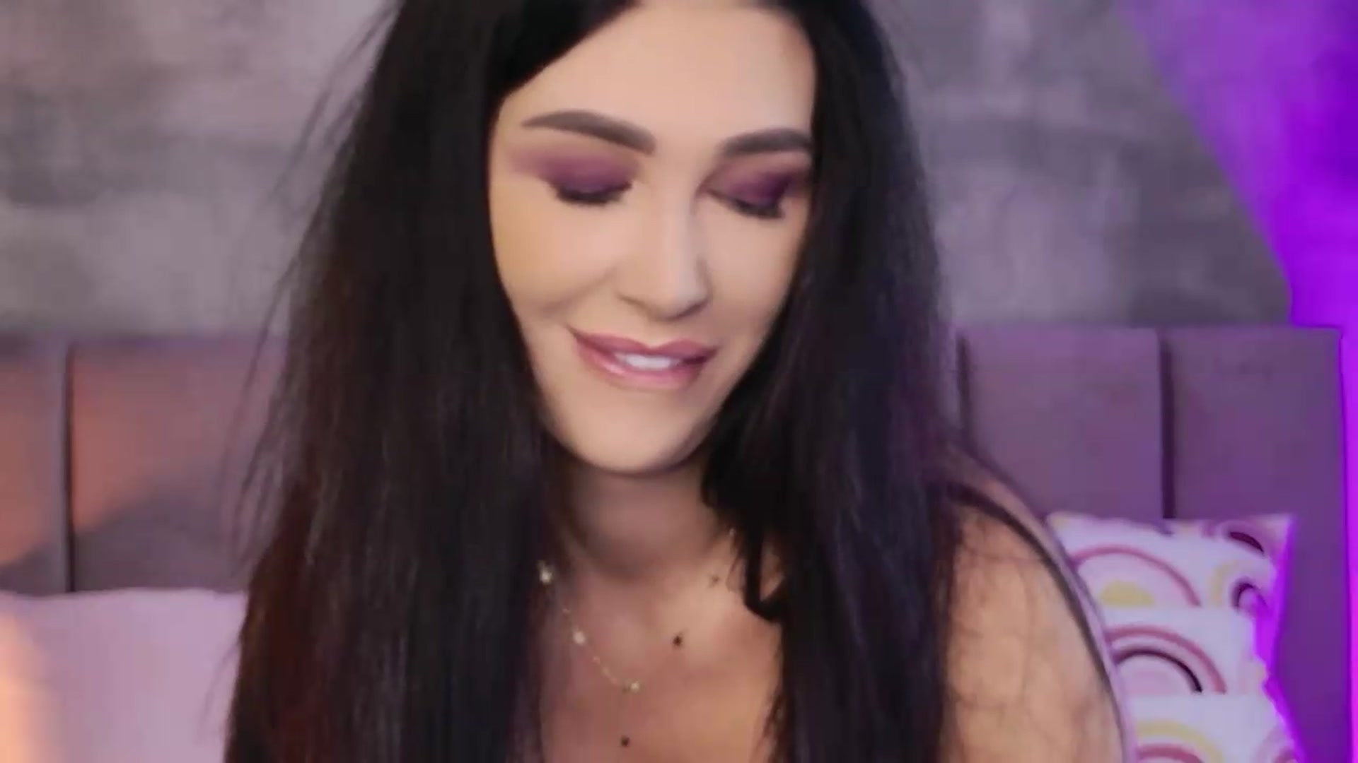 Gallery image thumbnail from Monalise's myfreecams stream on, 08/05/2026, 14:27 image 10 of 20