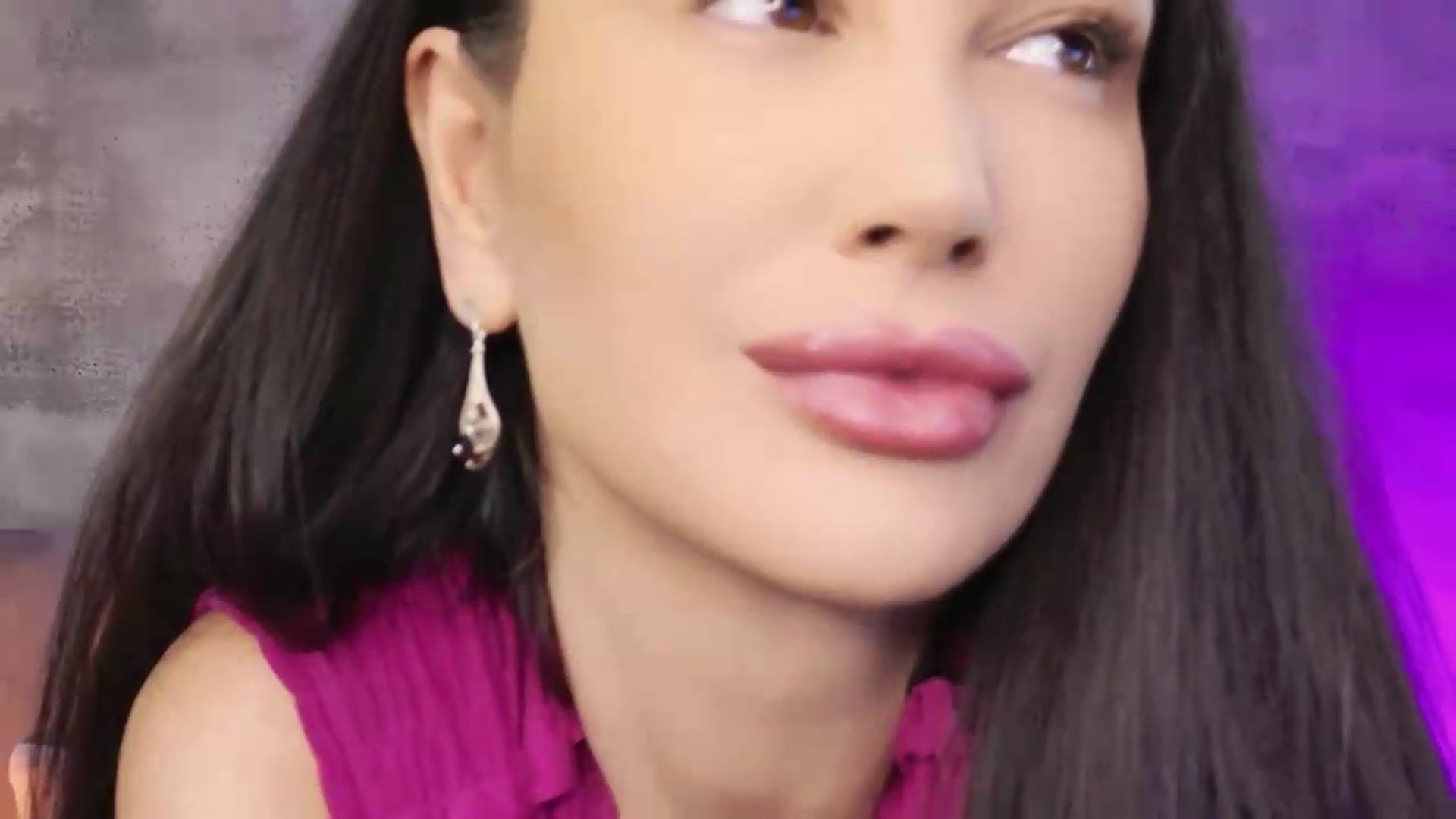 Gallery image thumbnail from Monalise's myfreecams stream on, 08/06/2026, 09:58 image 3 of 20